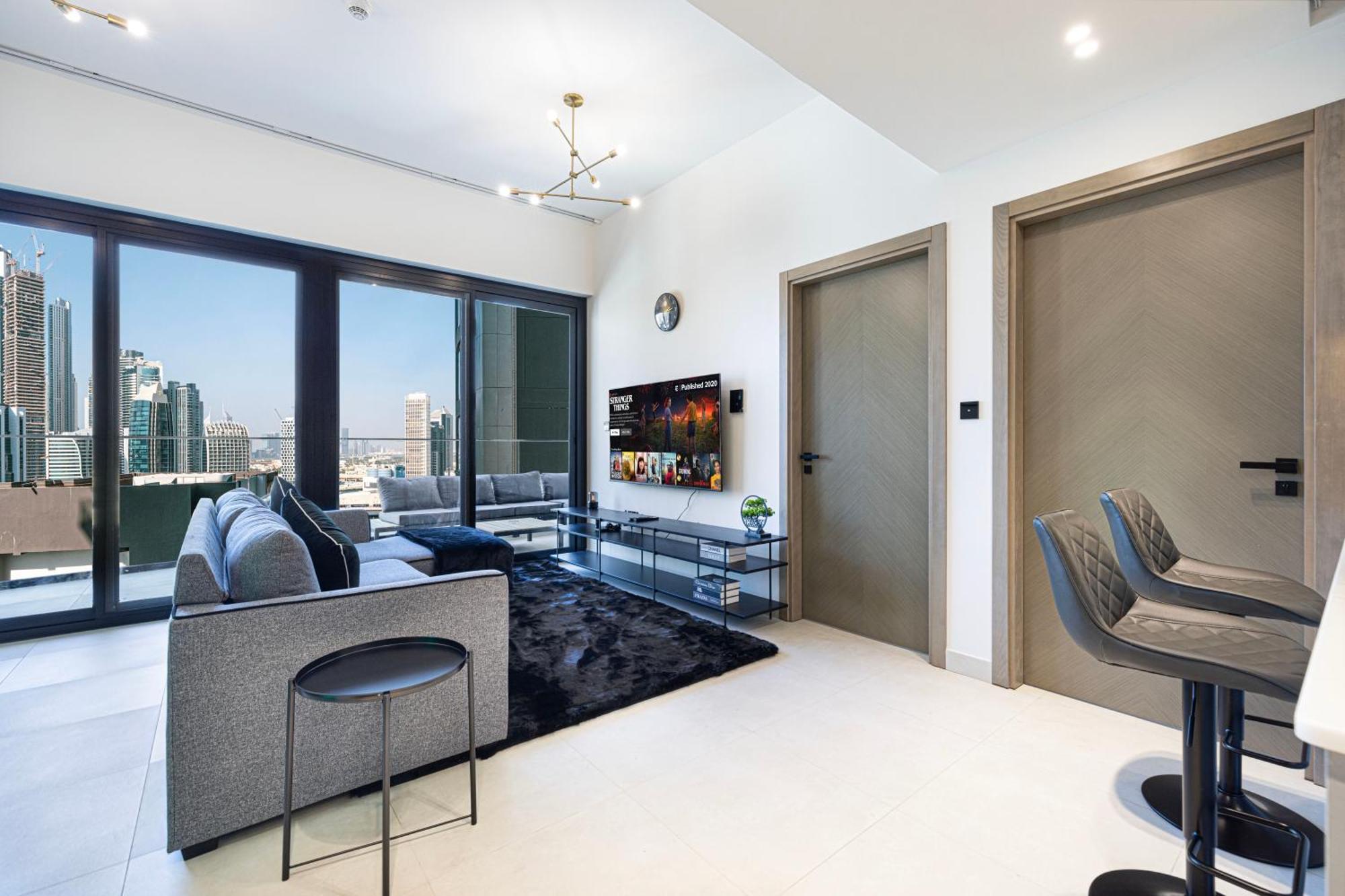 Luxury 2br Burj View & Jacuzzi * Dubai