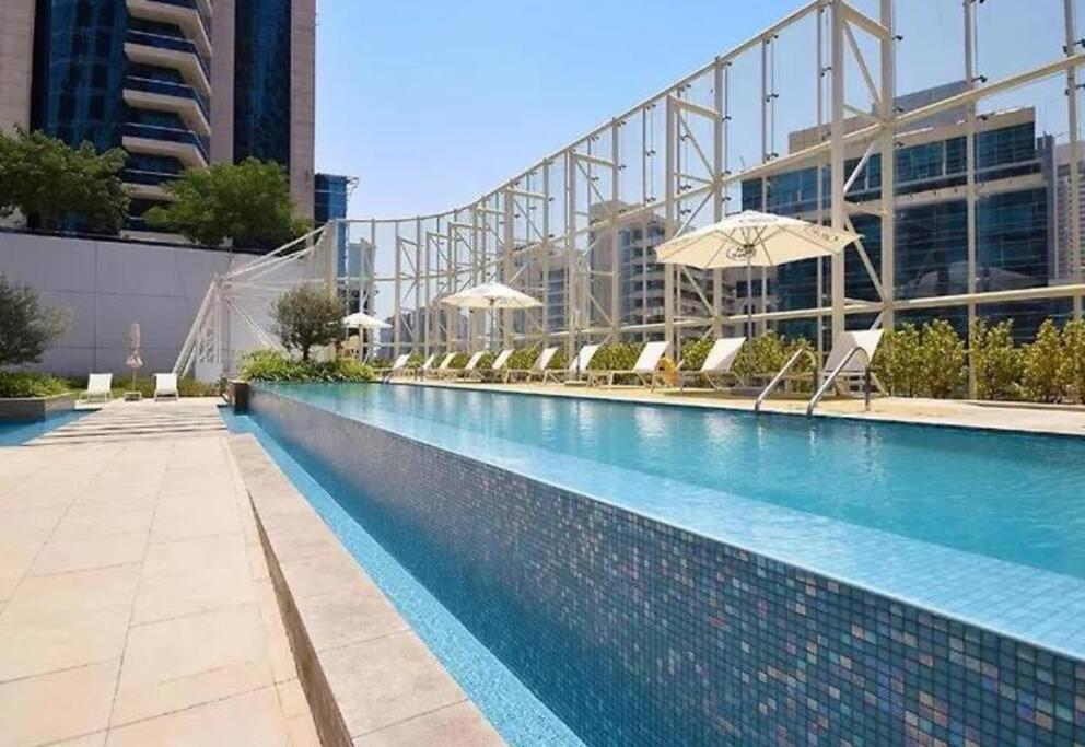 Exquisite In Downtown Burj Khalifa Views With Stunning Pool Apartment Dubai