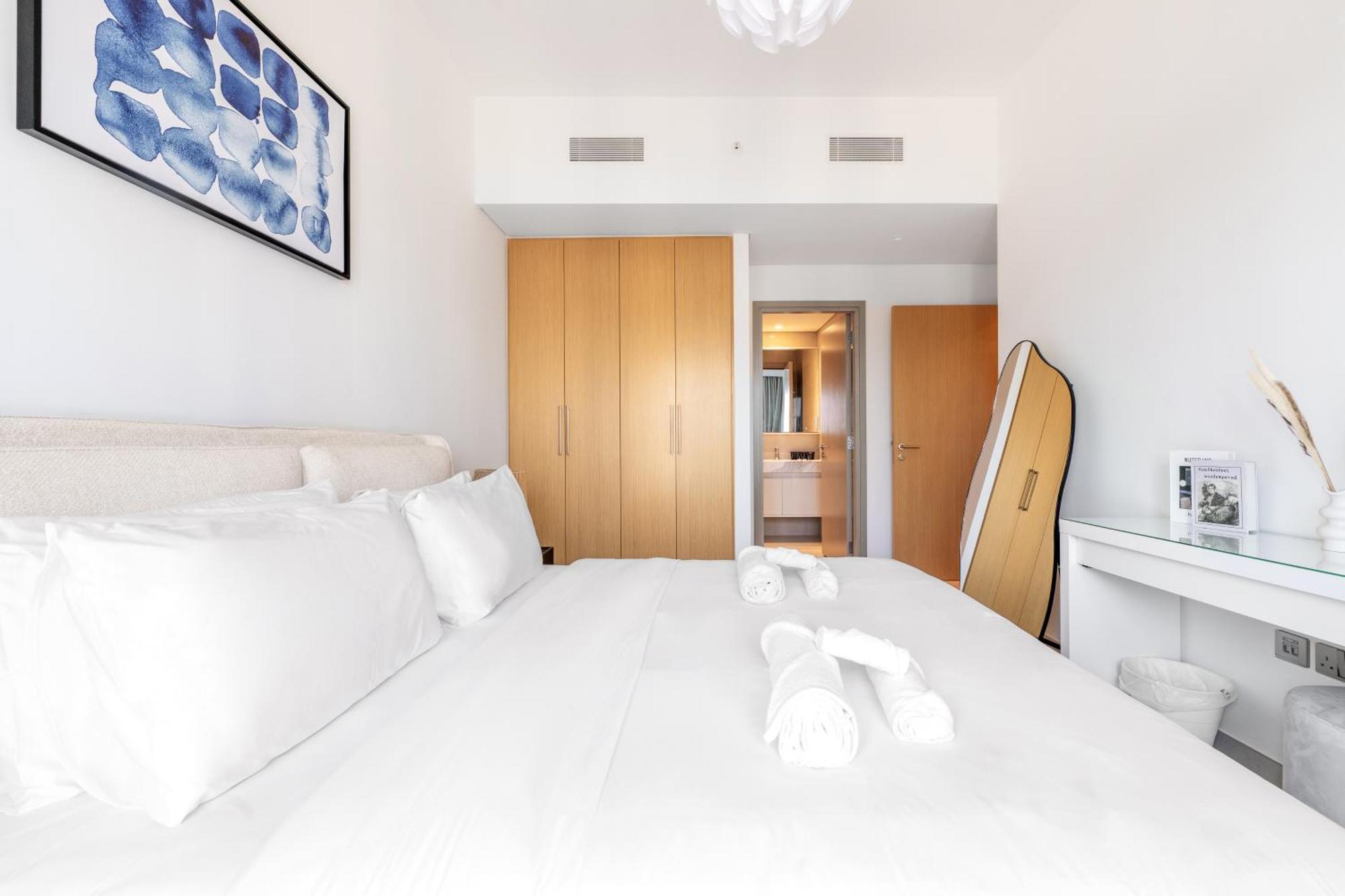 Elegant 2br In Burj Royale Appartamento