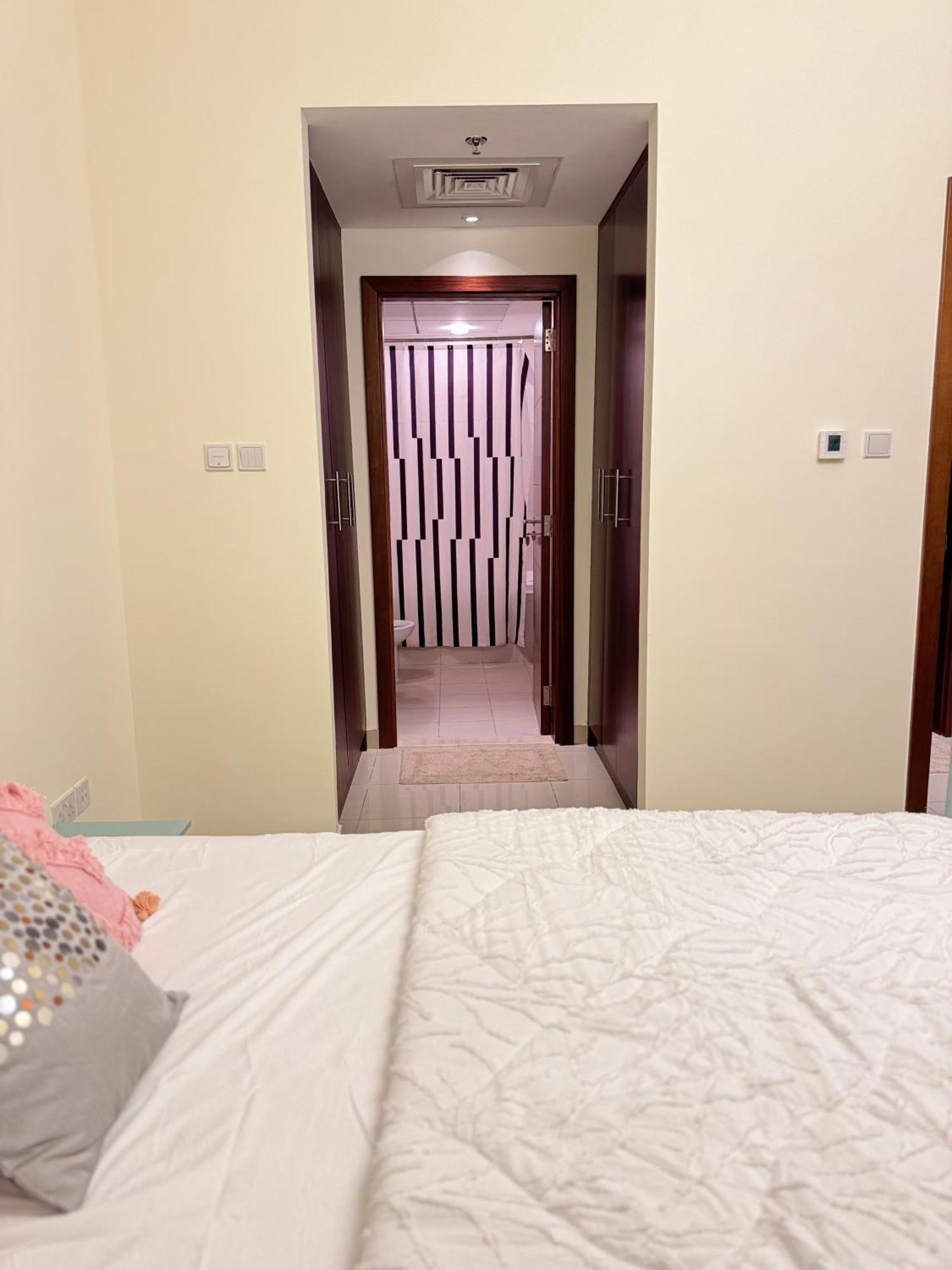 In Opposite To Burj Khalifa Apartment Dubai