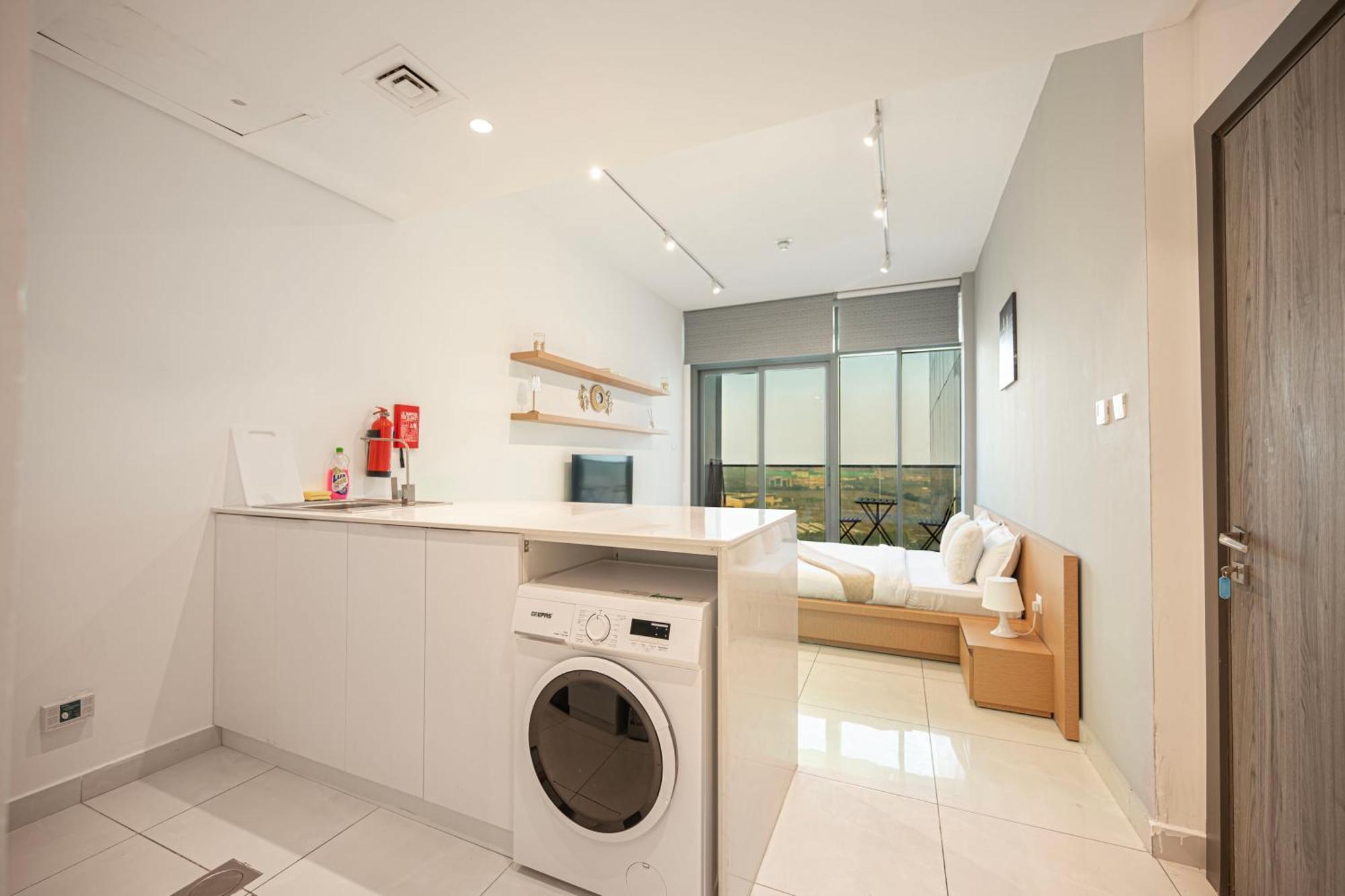 Appartement In Dubailand - Bright And Airy Dubaï