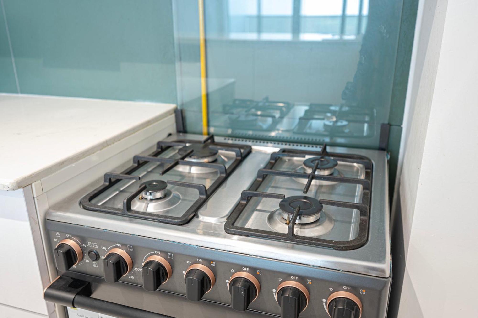In Dubailand - Bright And Airy Appartement