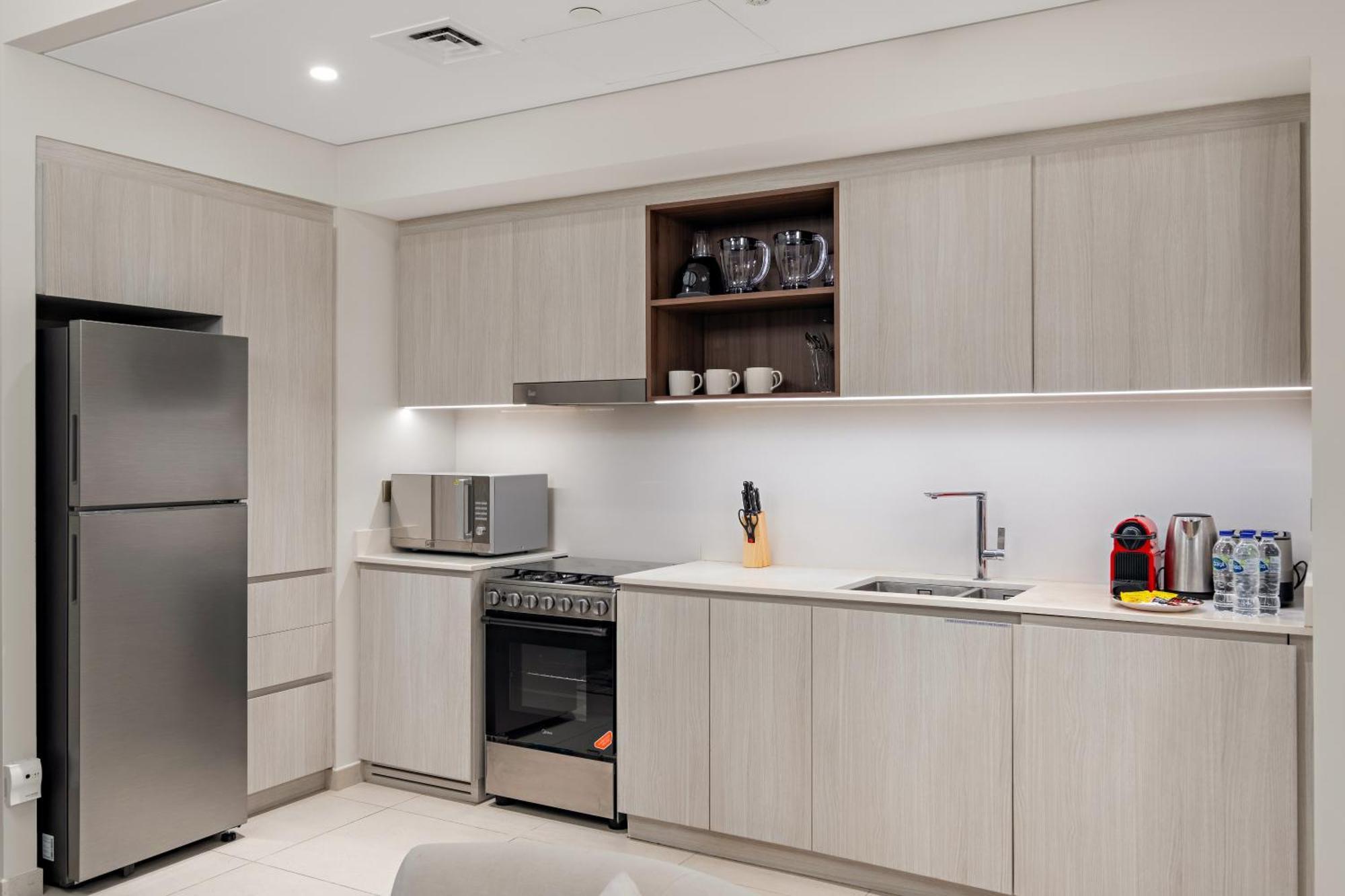 Deluxe 2br In Creek Harbour With Private Beach Access Lejlighed Dubai