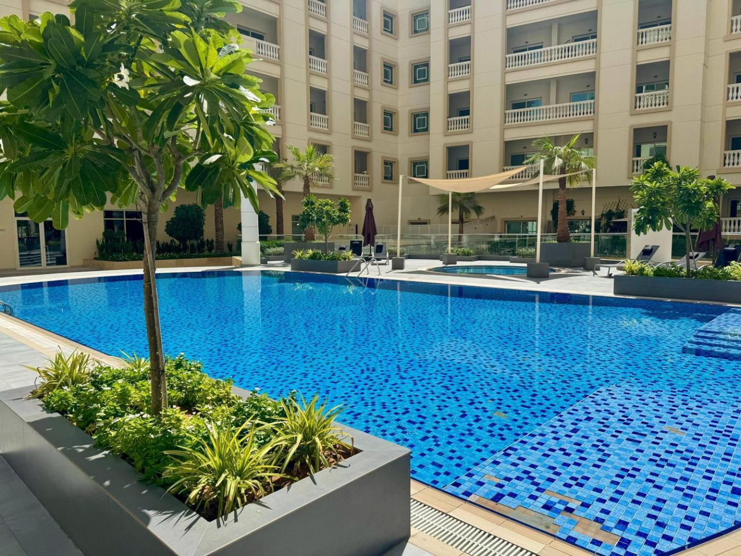 Guestready Homes - Emerald Skies In Jvc Apartment *