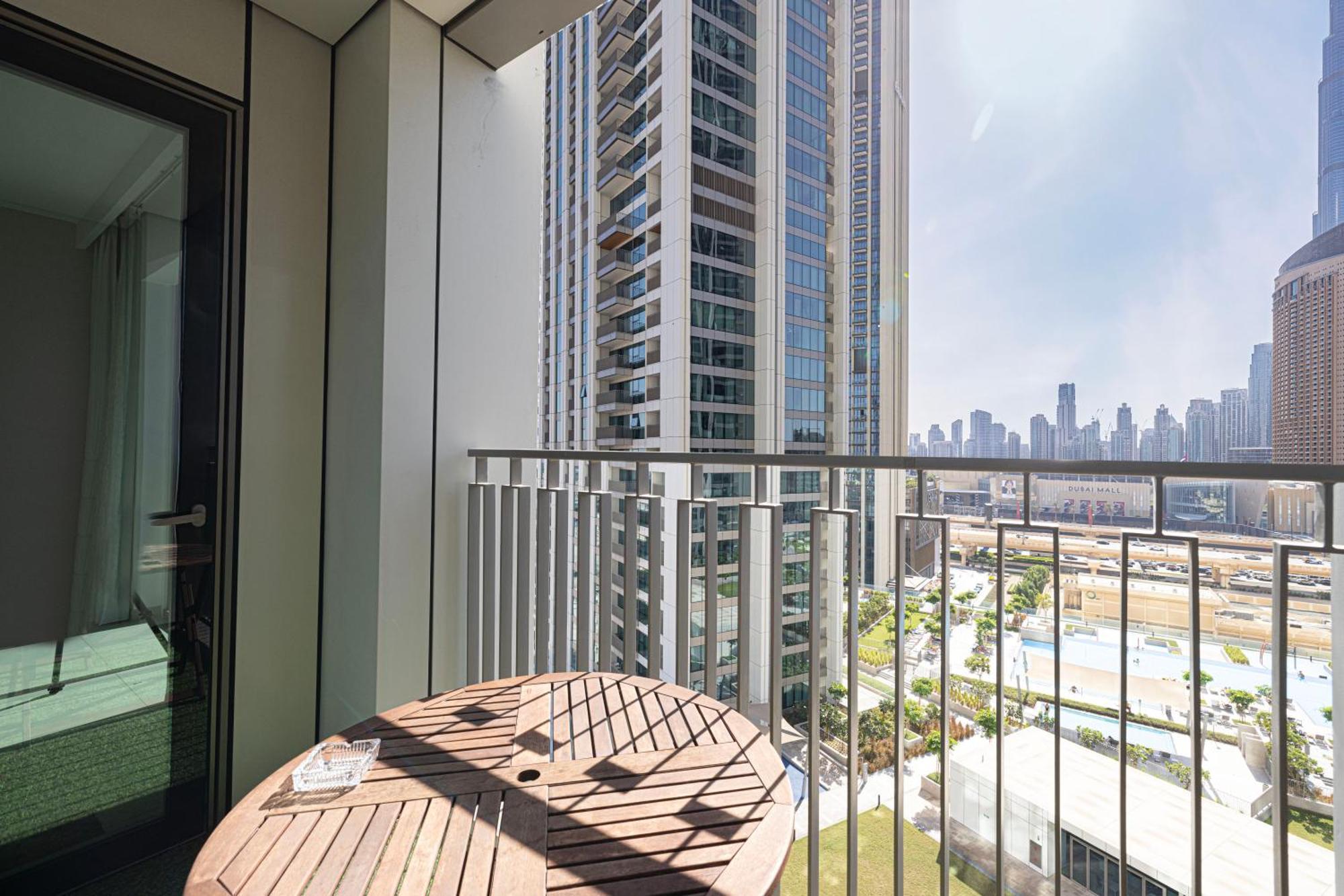 Mall Connected! Amazing Burj Khalifa View! Excellent Pool & Gym Access! Appartement Dubaï