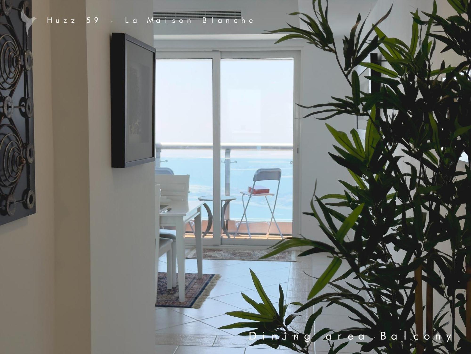 Huzz 59 - La Maison Blanche Dubái