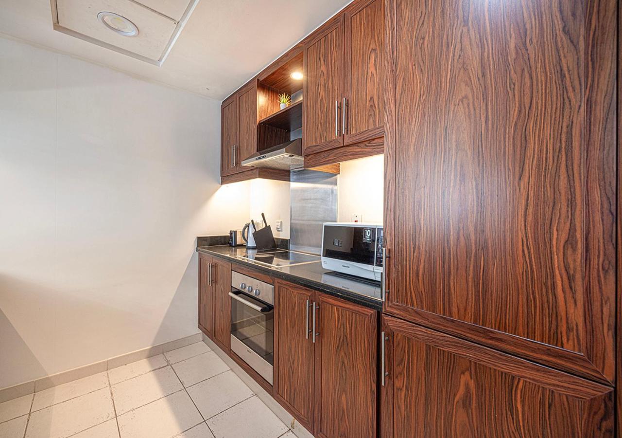 Stunning 2 Bedroom Burj Khalifa Fountain Views * Dubái