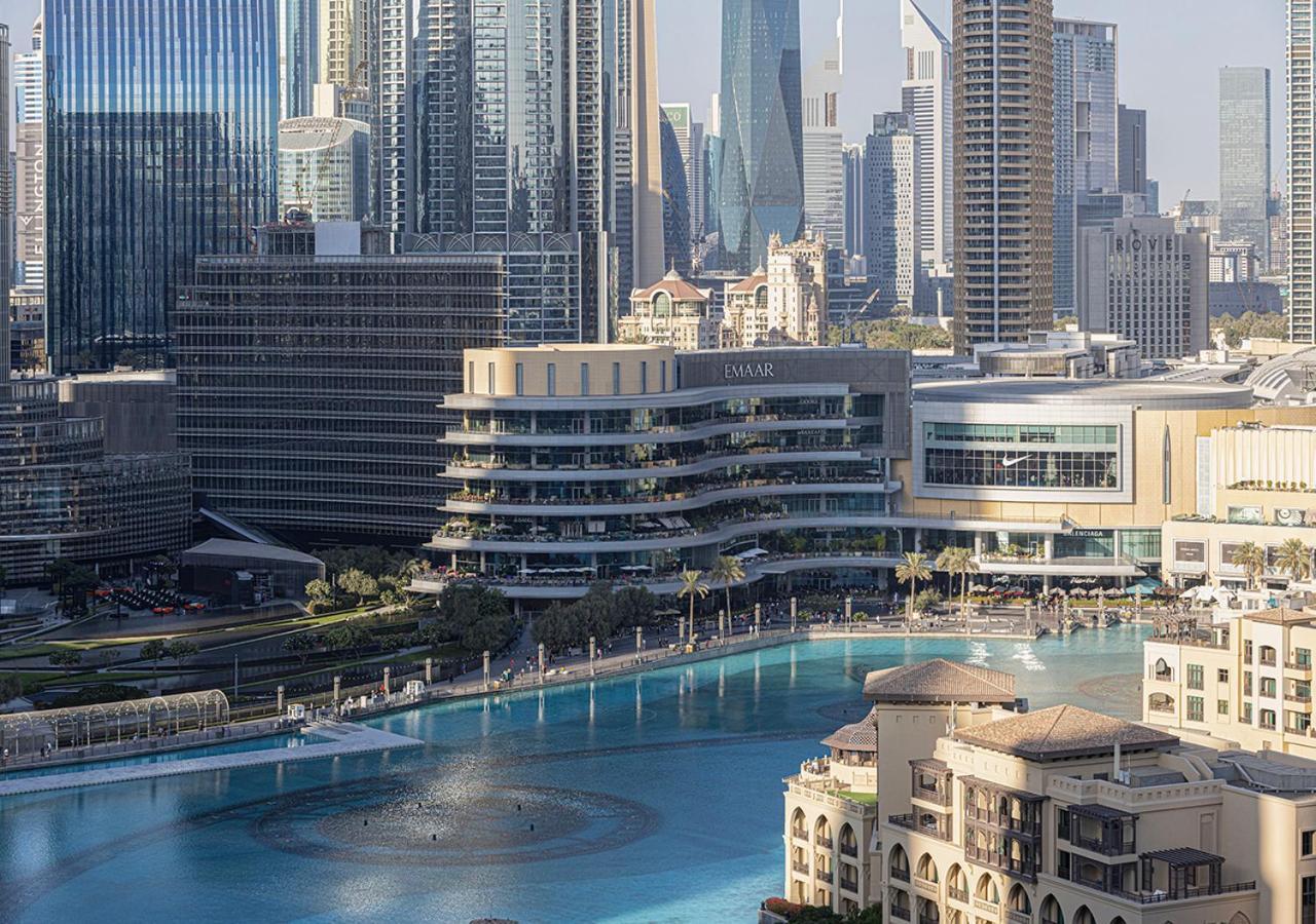 Stunning 2 Bedroom Burj Khalifa Fountain Views * Dubái