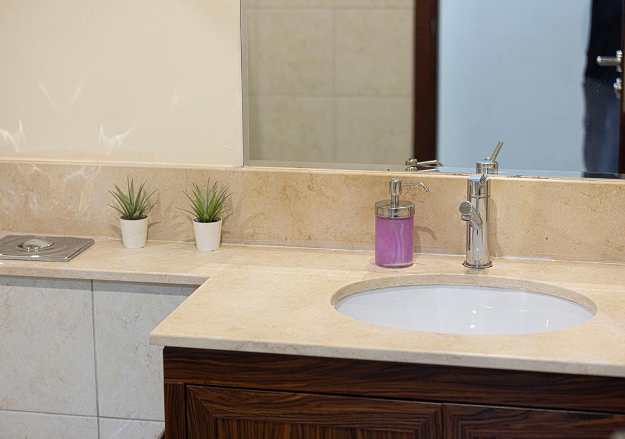 Stunning 2 Bedroom Burj Khalifa Fountain Views