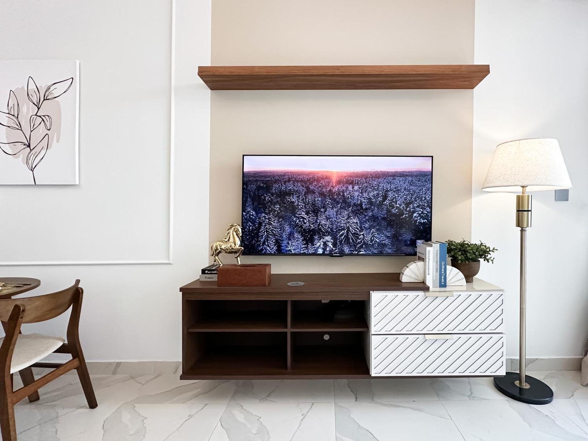 Trophy-amazing Canal Views Lux In Busbay Appartement
