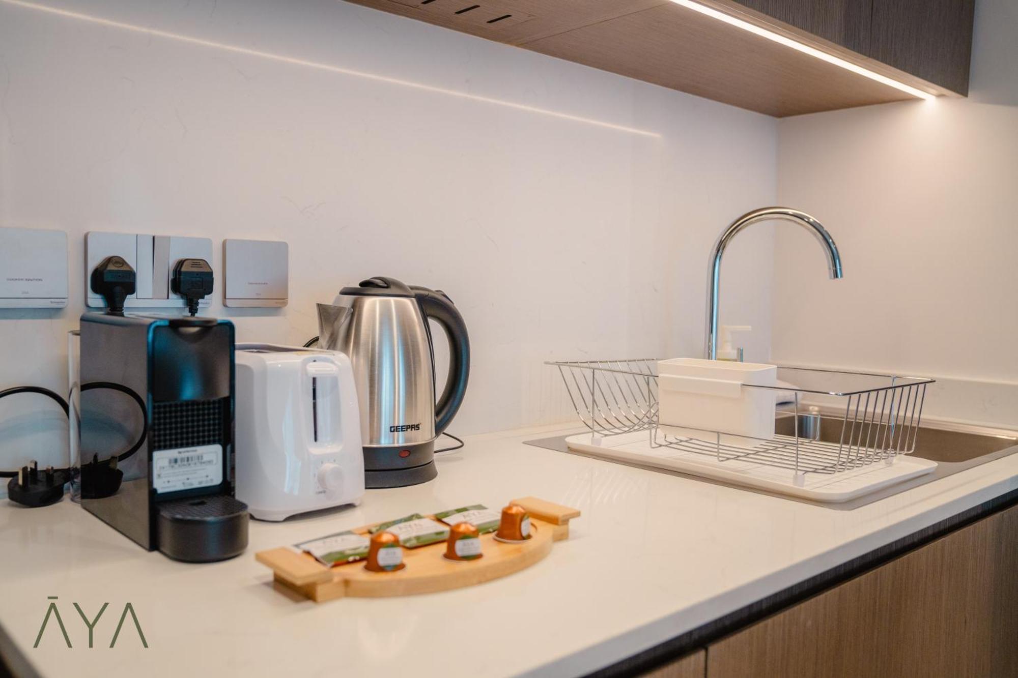 Downtown Luxe 1br Steps From Burj Khalifa & Opera By Aya Boutique
