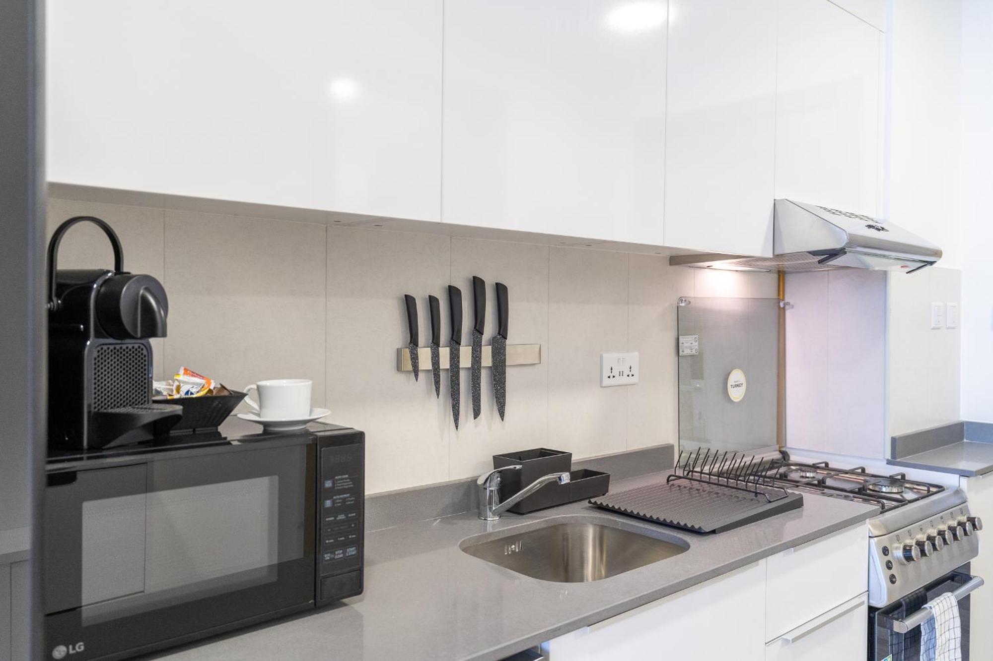 Apartamento Marina & Downtown Views In Modern - Jvc Dubái
