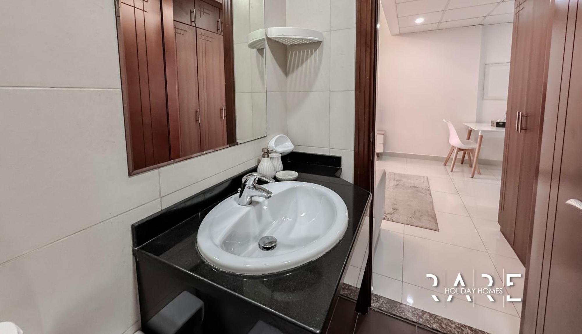 Rare Homes - Sports - Elite - R1303 Apartemen *