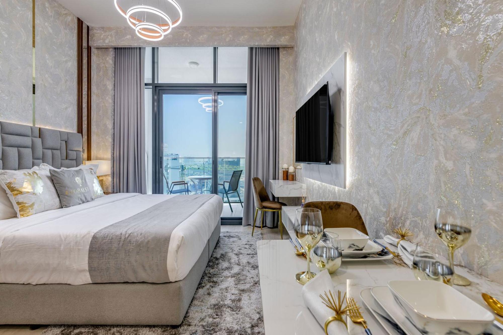 Globalstay Azizi Riviera 48 Apartament *