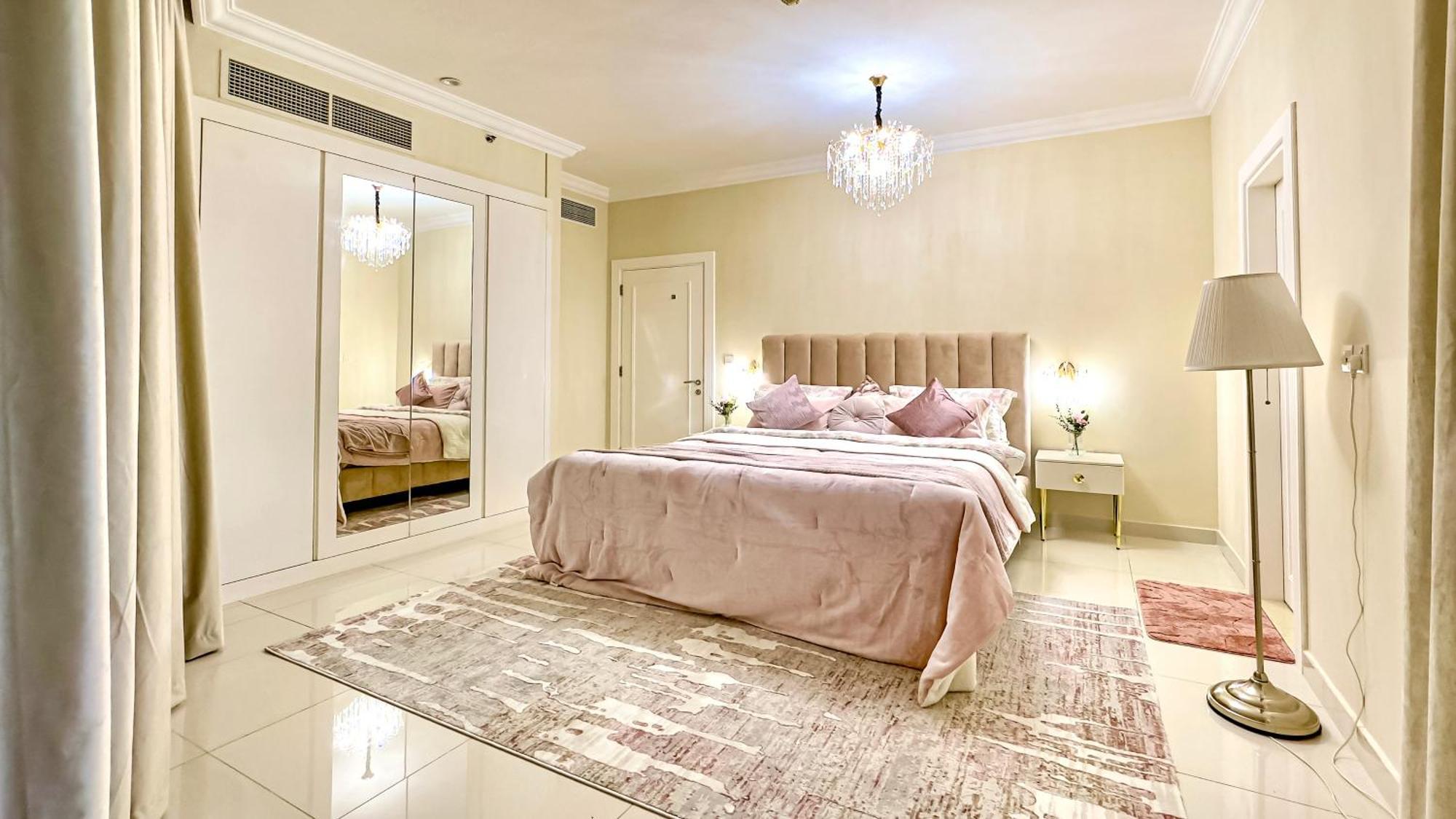 369 Stays- 2 Bedroom In Business Bay