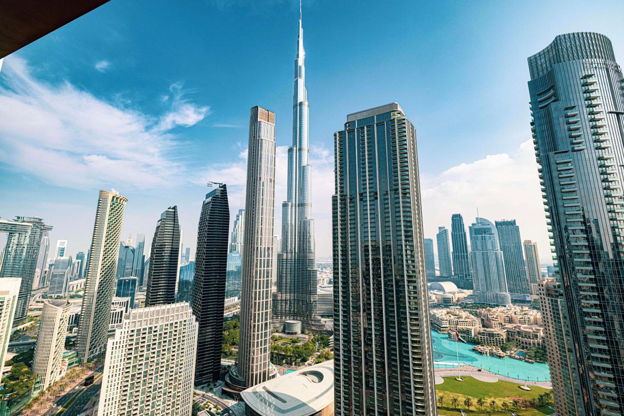 Luxury 4br Burj Khalifa View Mall *
