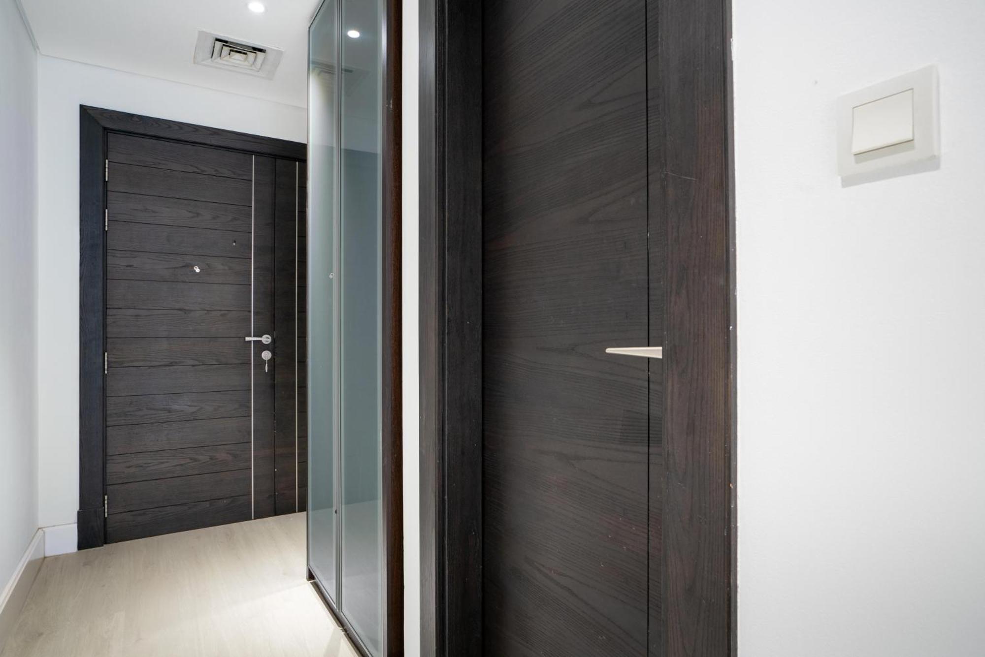 White Sage Opulence At Silverene Towers 1br Marina Appartement Dubaï