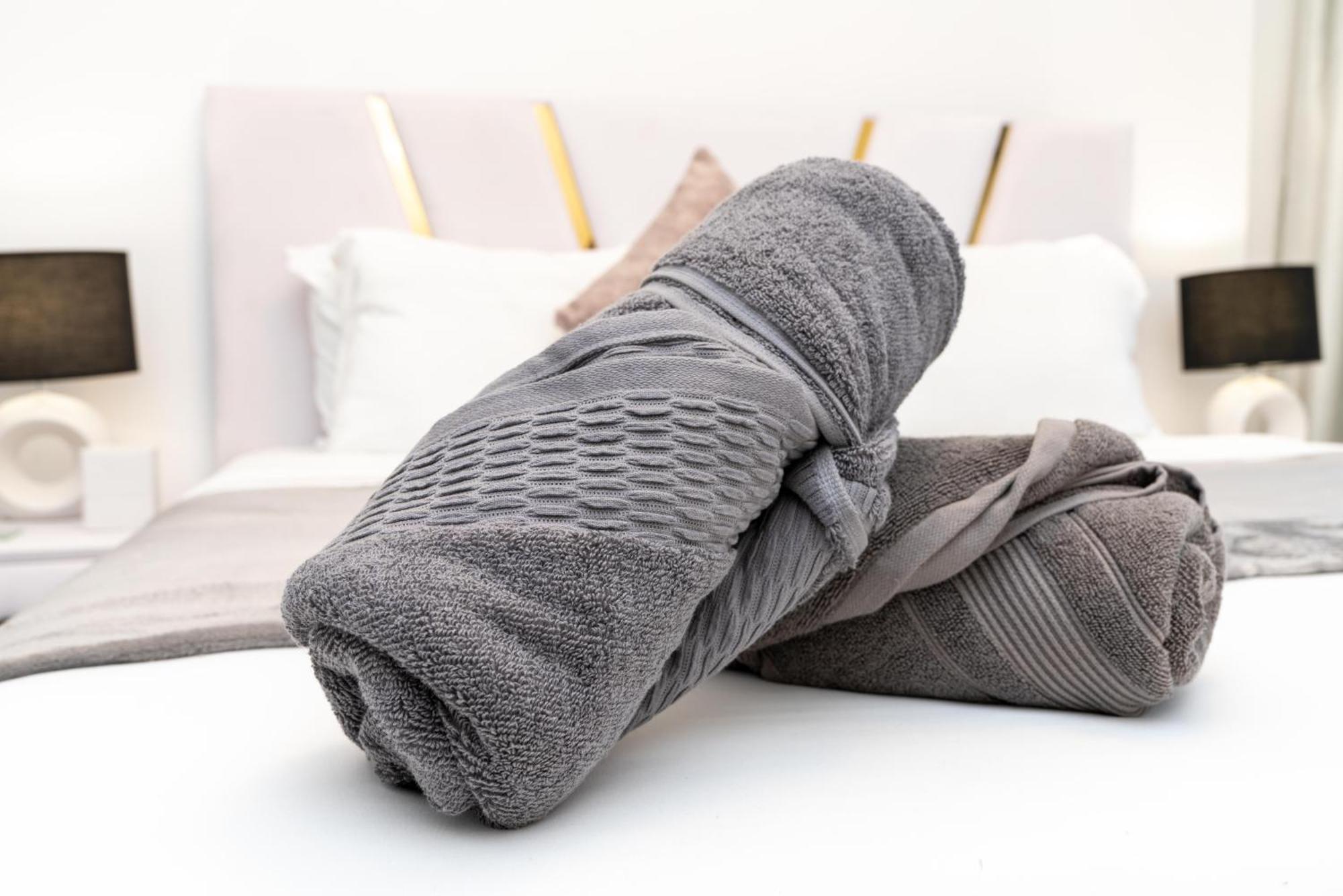 White Sage Opulence At Silverene Towers 1br Marina * Dubaï