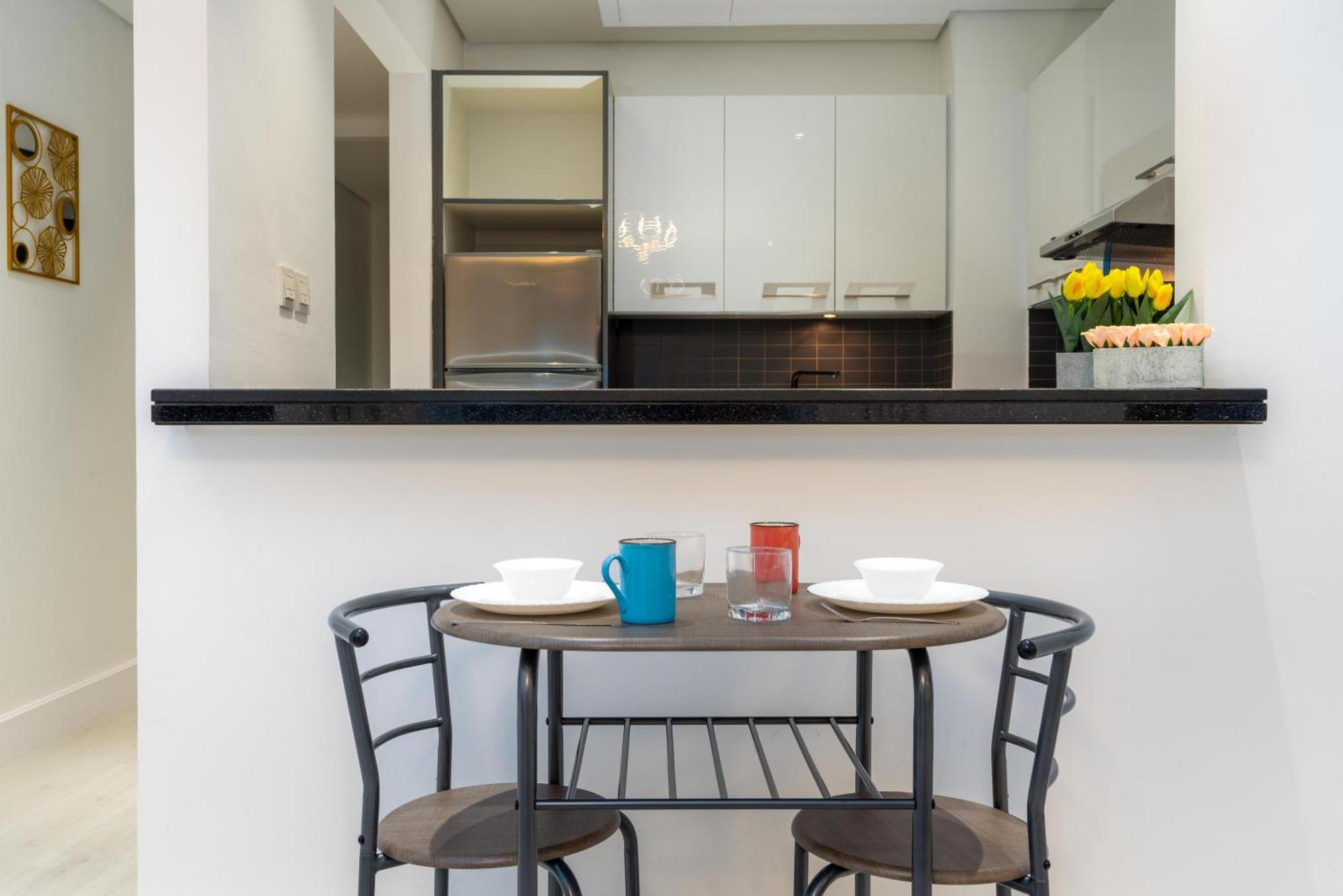 White Sage Opulence At Silverene Towers 1br Marina Appartement Dubaï