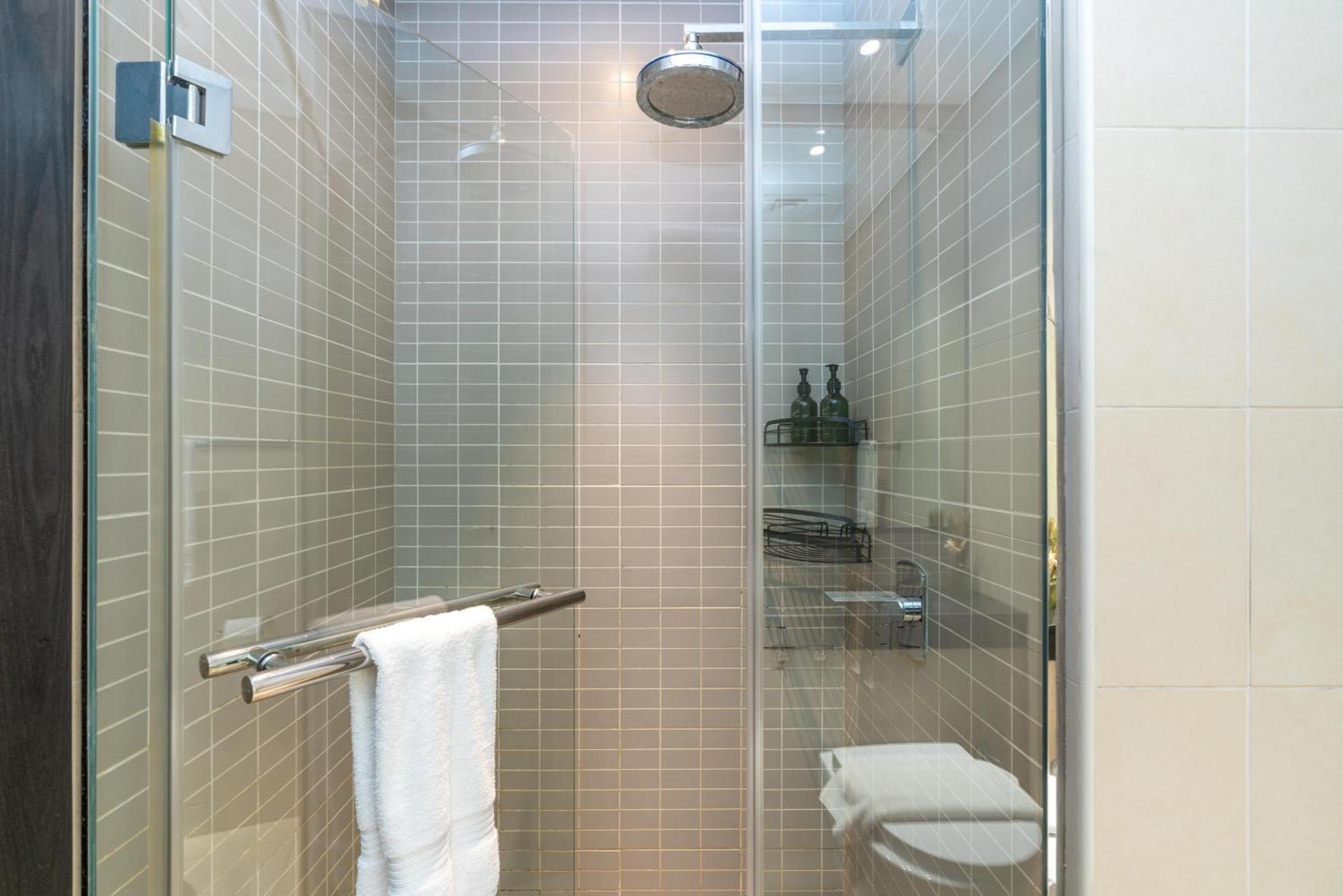 White Sage Opulence At Silverene Towers 1br Marina Appartement *
