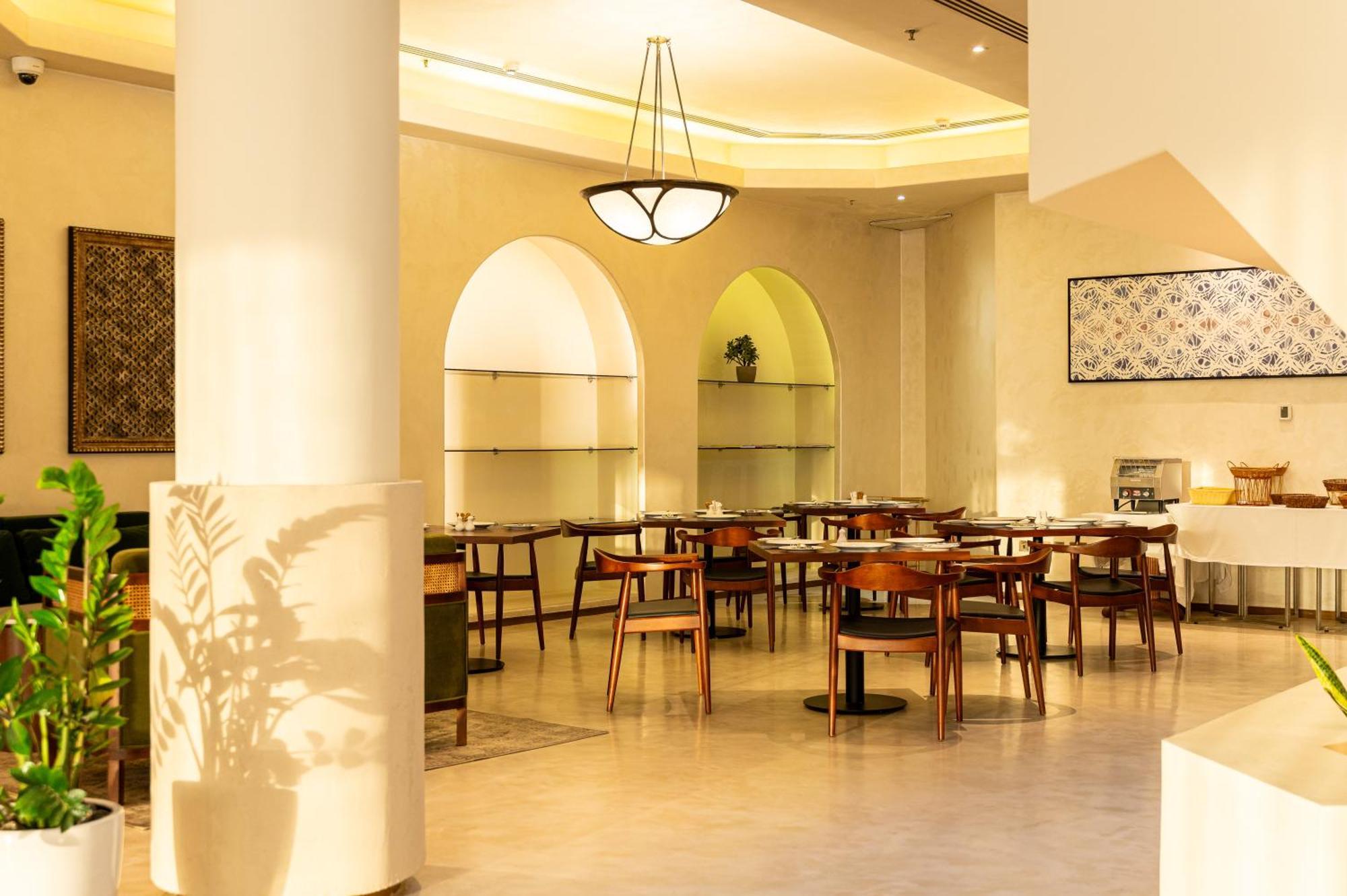 Majestic Cove - Formerly Le Meridien Fairway 4* Dubái