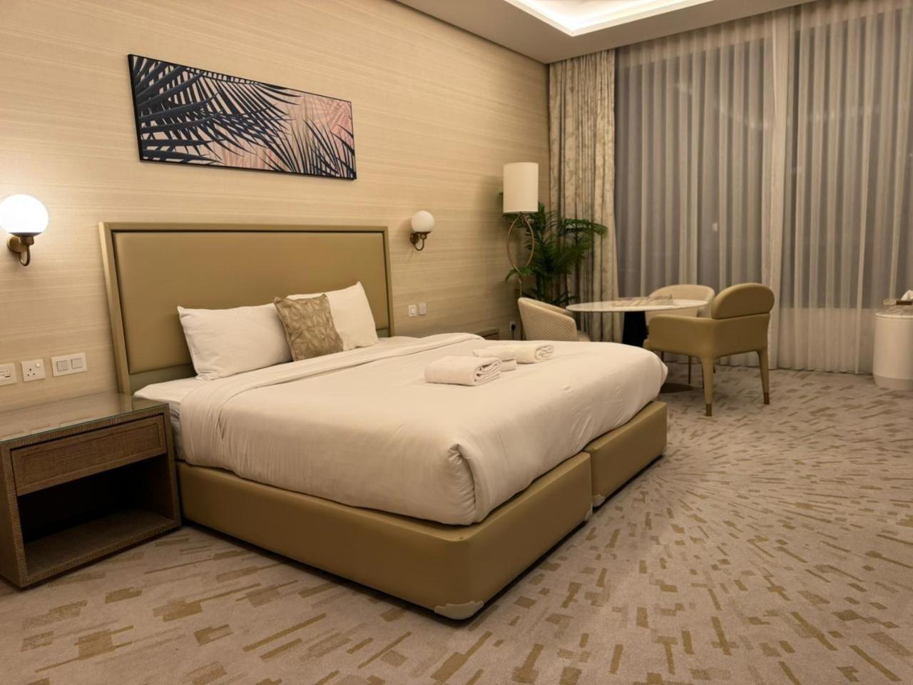 Palm Tower Where Luxury & View Meet In One Place Dubai