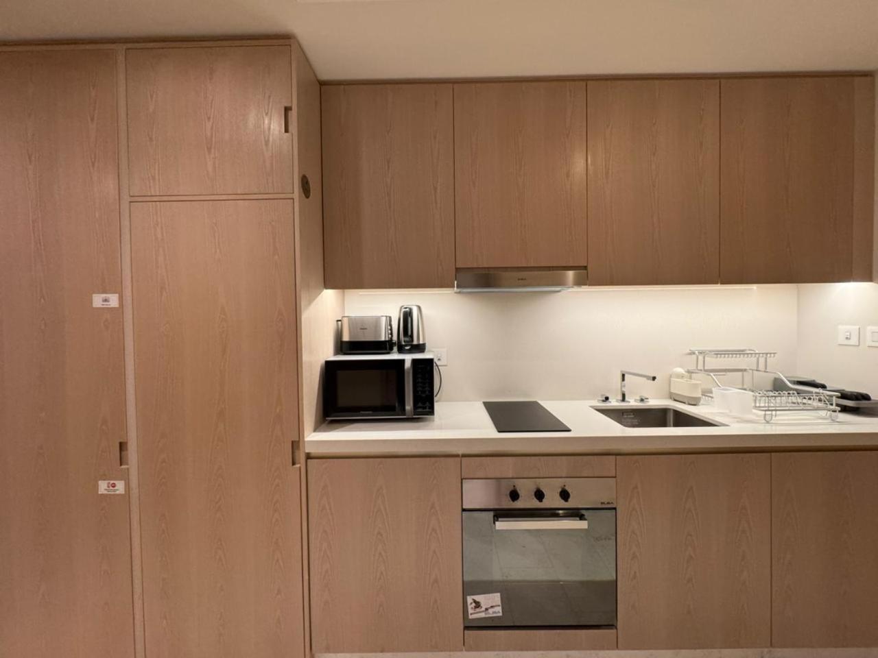 Apartment Palm Tower Where Luxury & View Meet In One Place