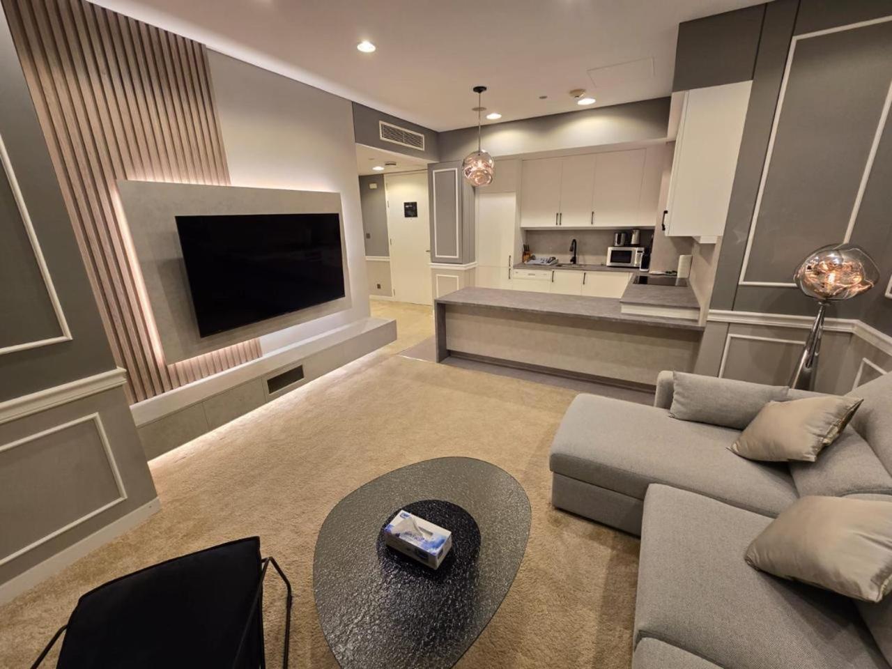 The Address Marina Apartment Dubai