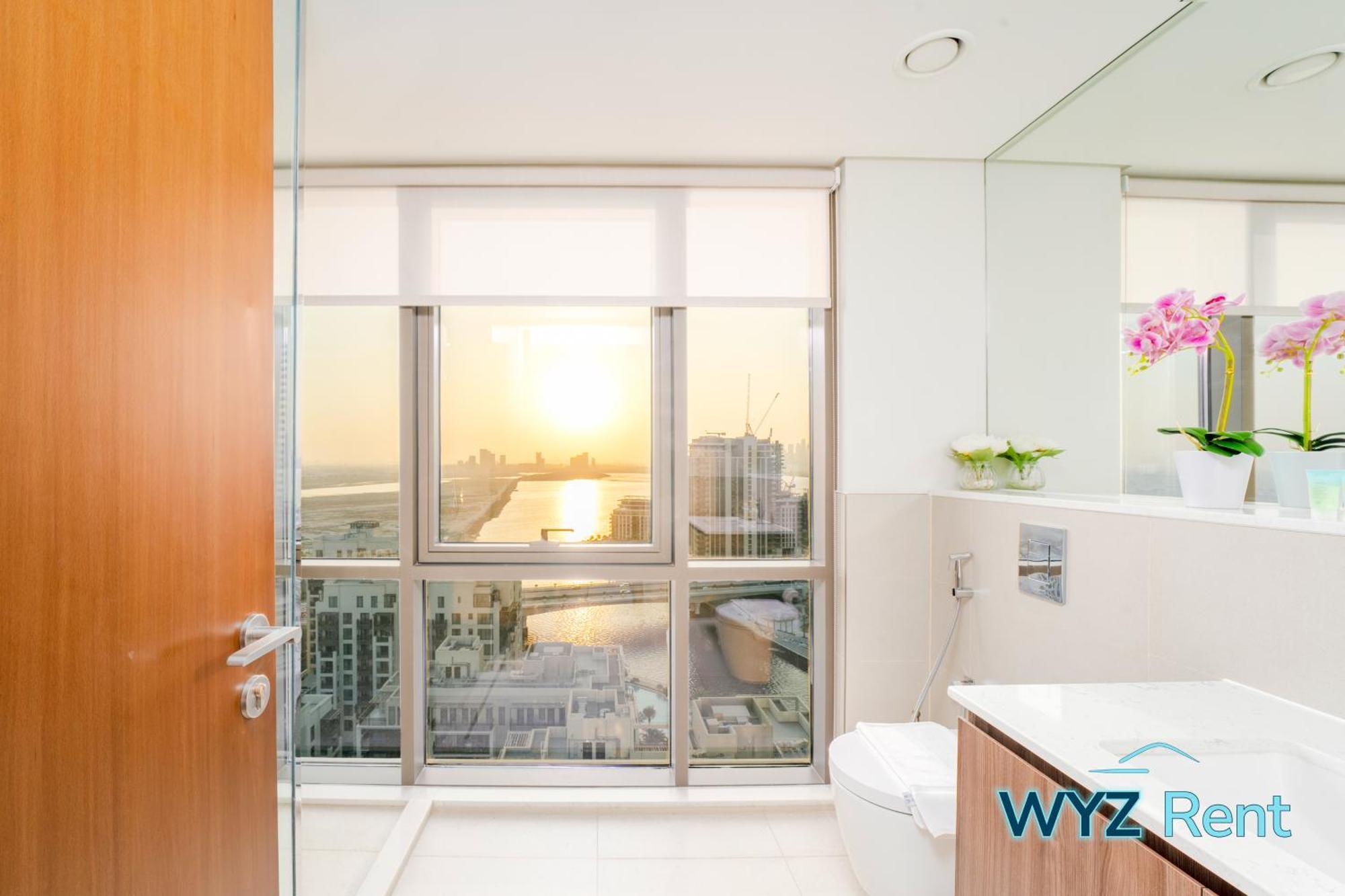 Chic 2 Bedroom In Vida Residences Creek-beach Access Lägenhet *