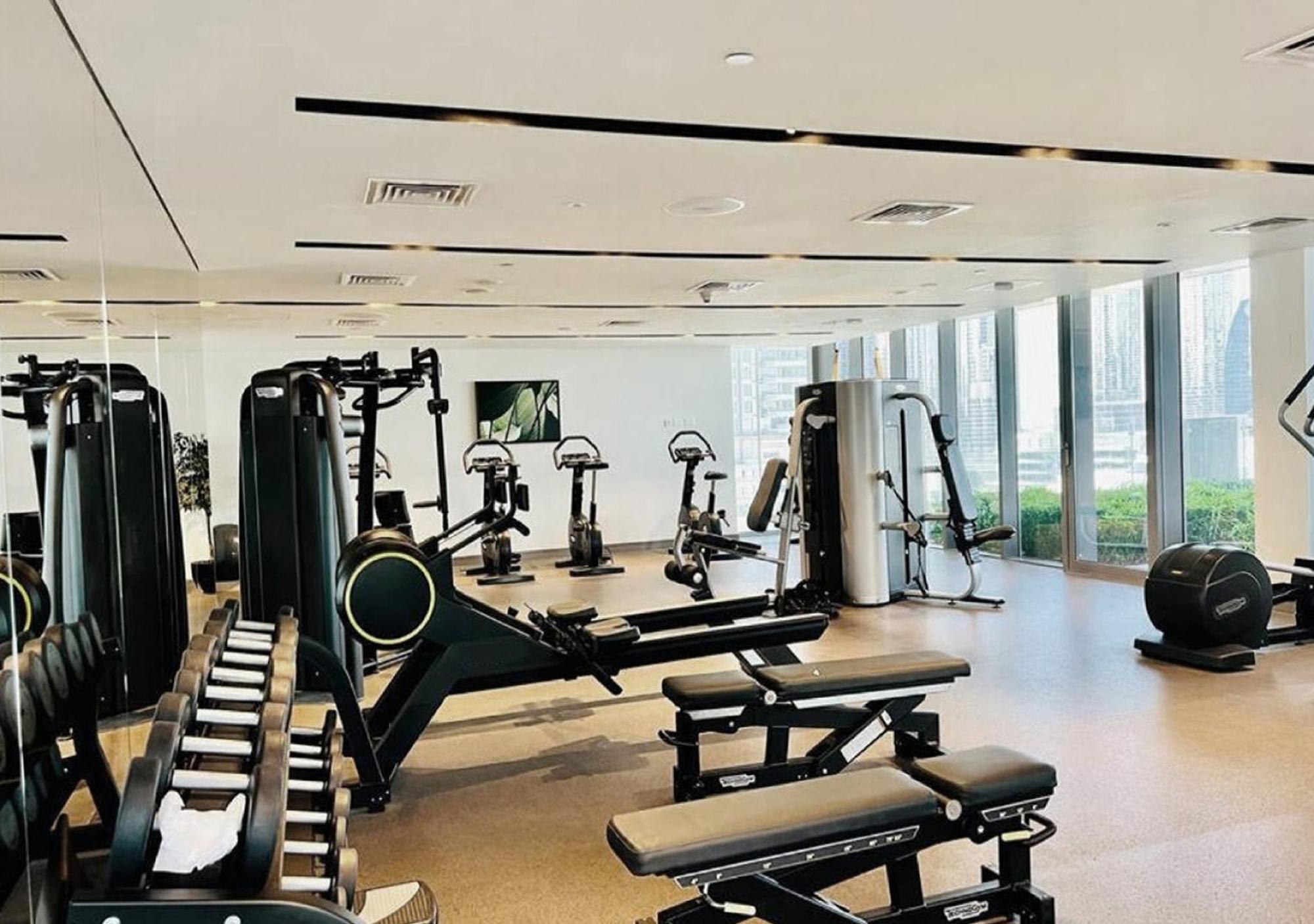 Modern Stylish 2 Bedroom With Burj Khalifa View Apartament