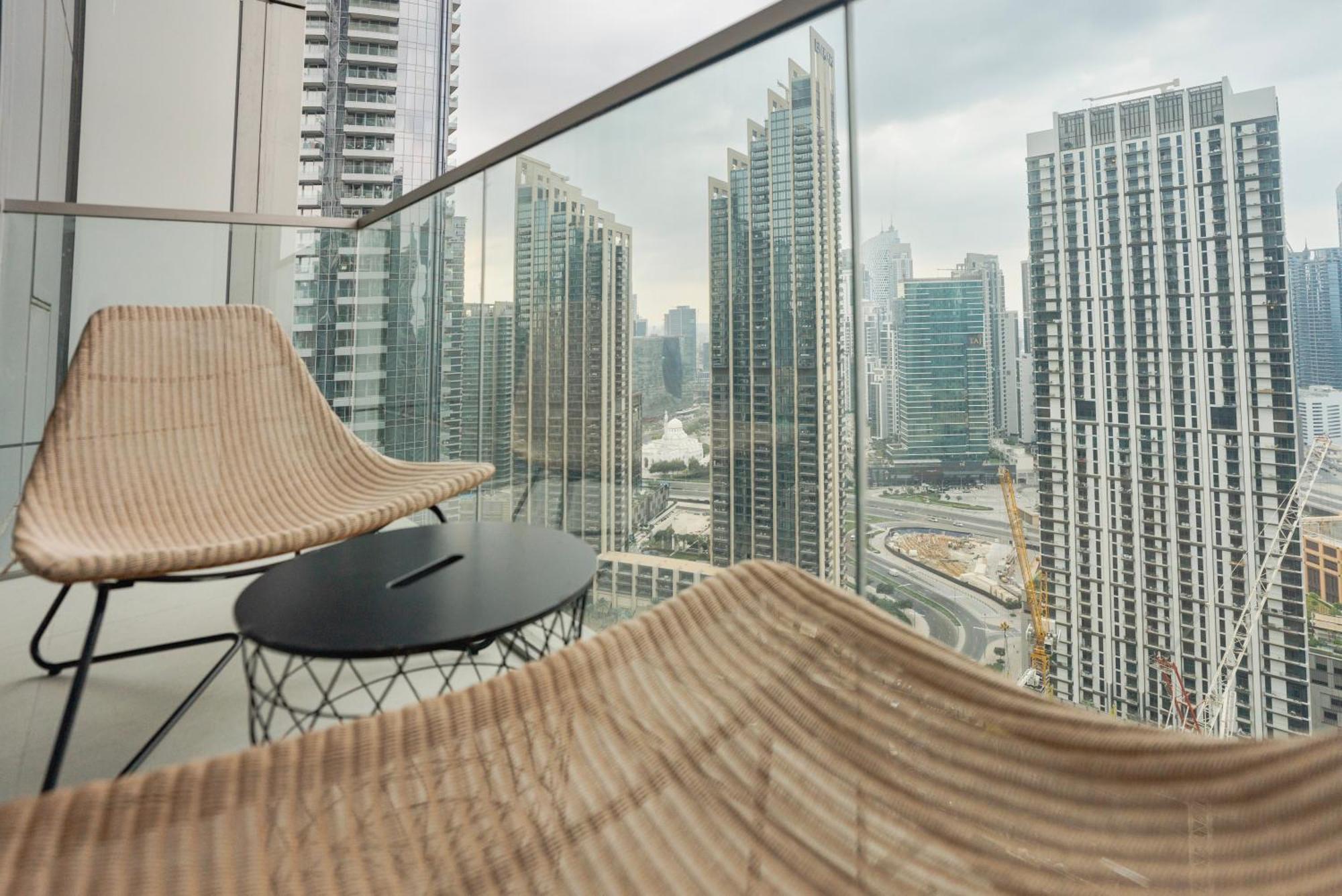 Downtown Luxury - Elegant 1-bedroom - 5 Minutes Walk To Mall Apartament Dubai