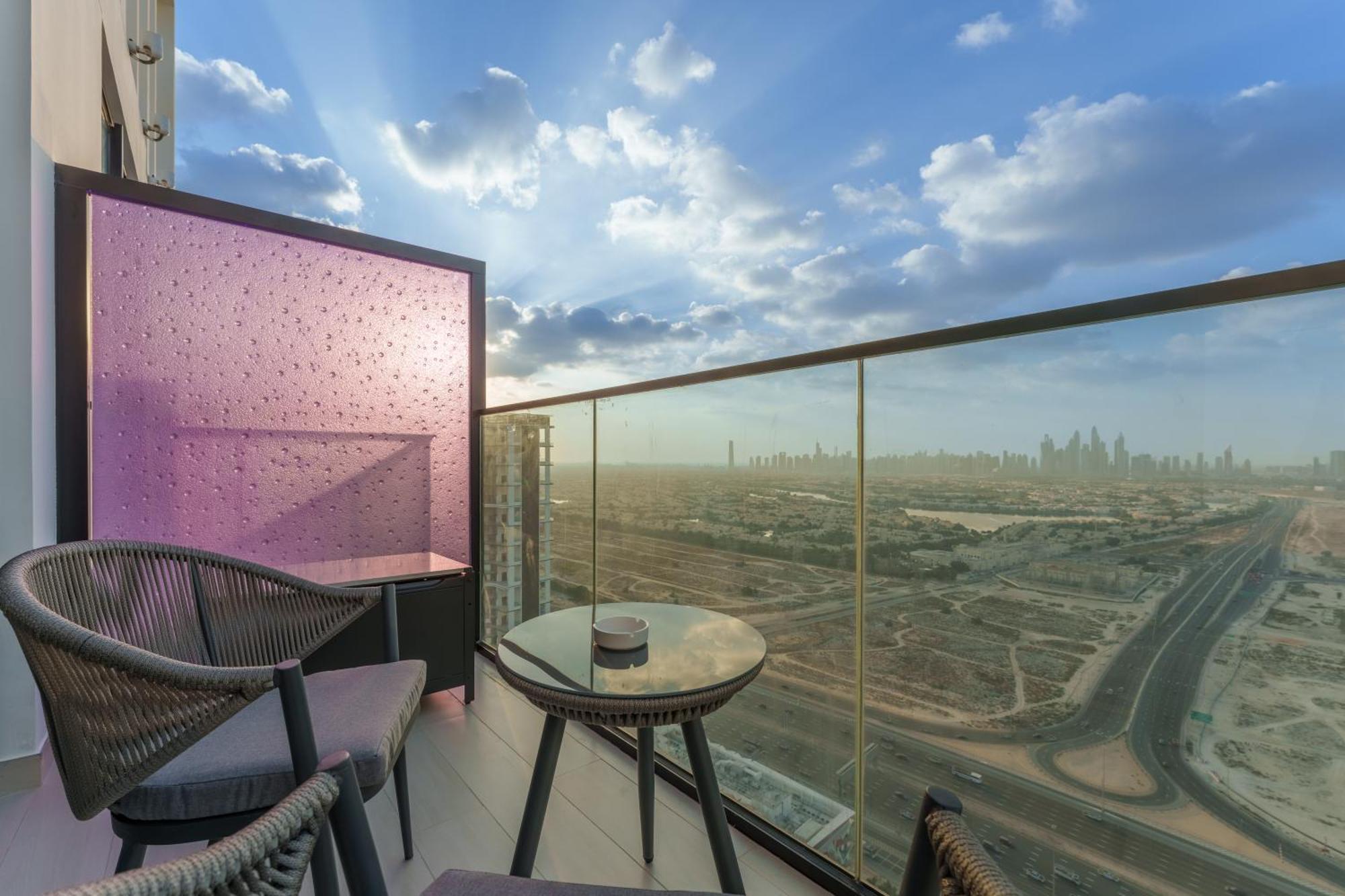 Chic 1-bedroom In Binghatti House Jvc Appartement