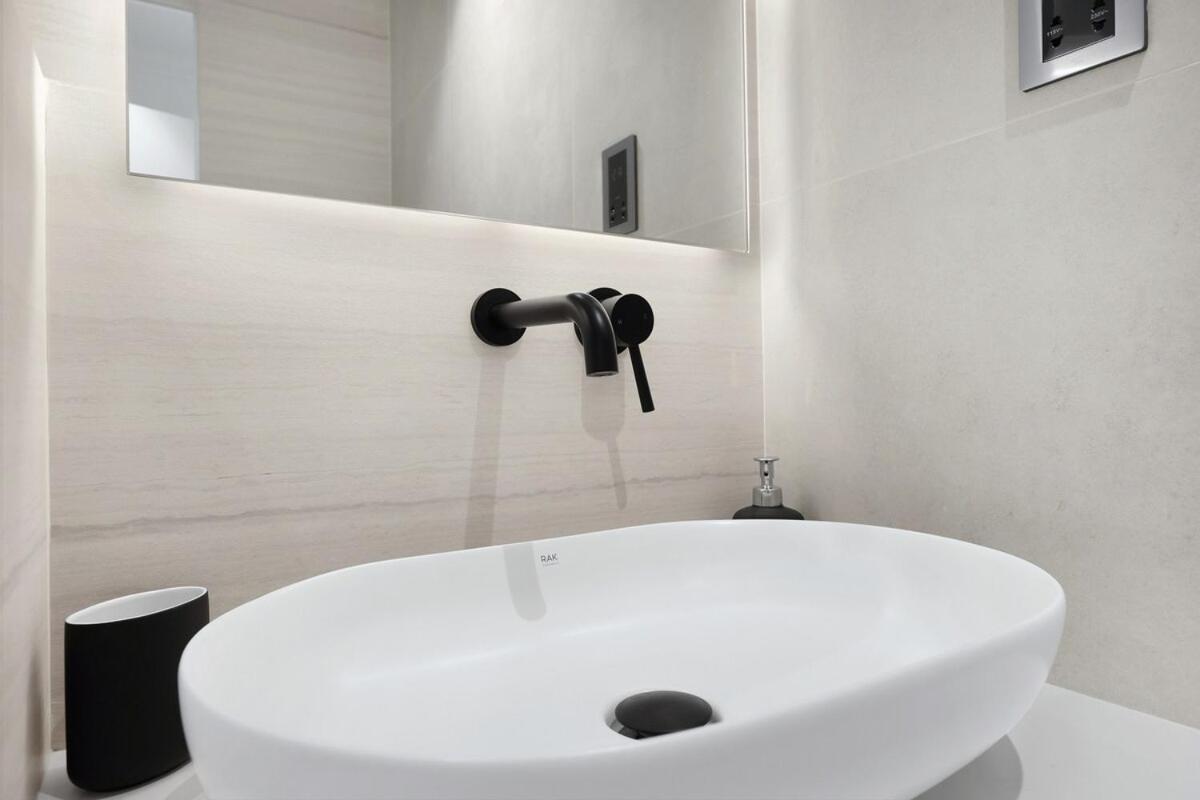 Appartement First Class 2br Serene Luxury Retreat *