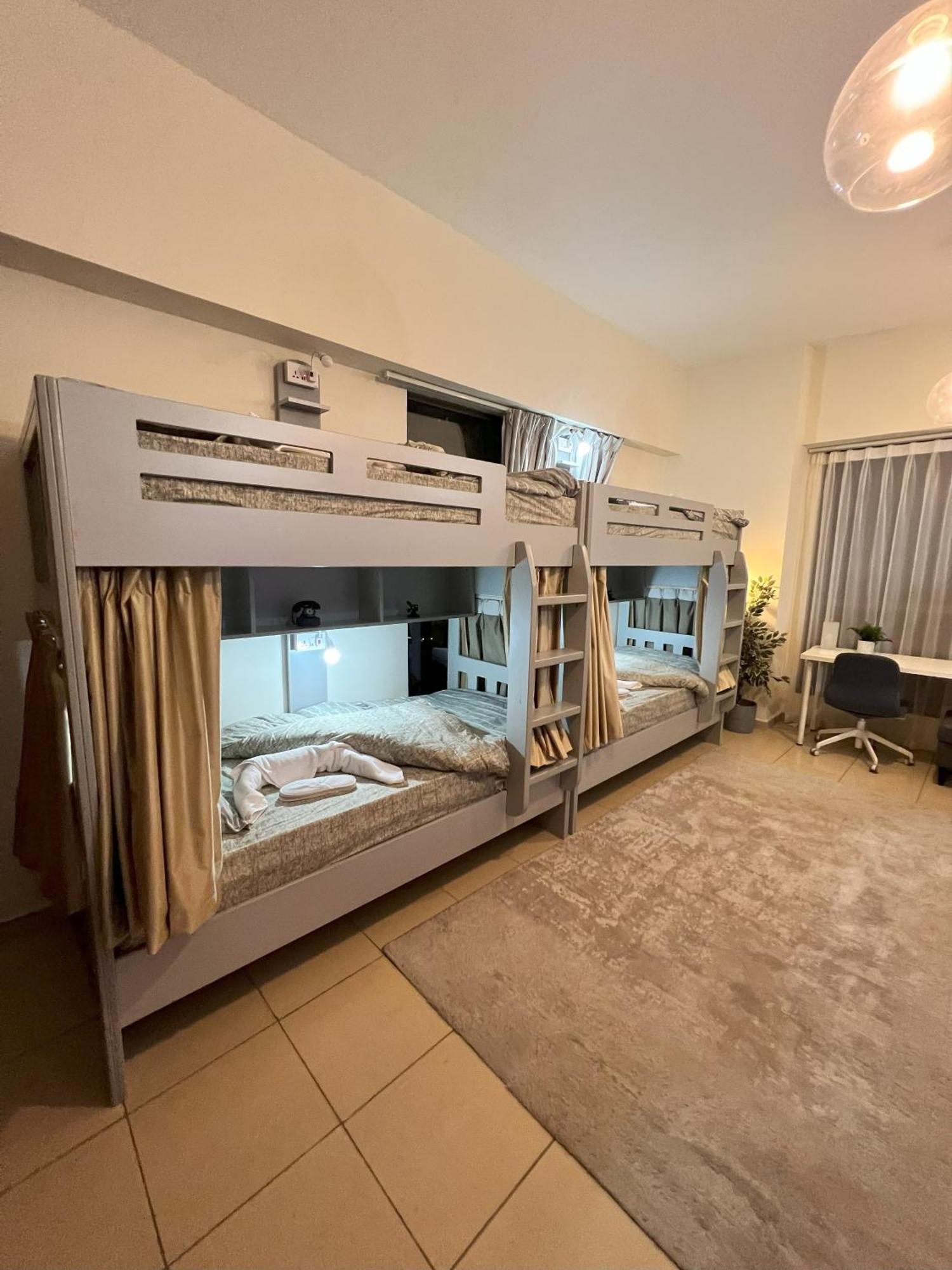 Kapselhotel Robin House Mix Jbr