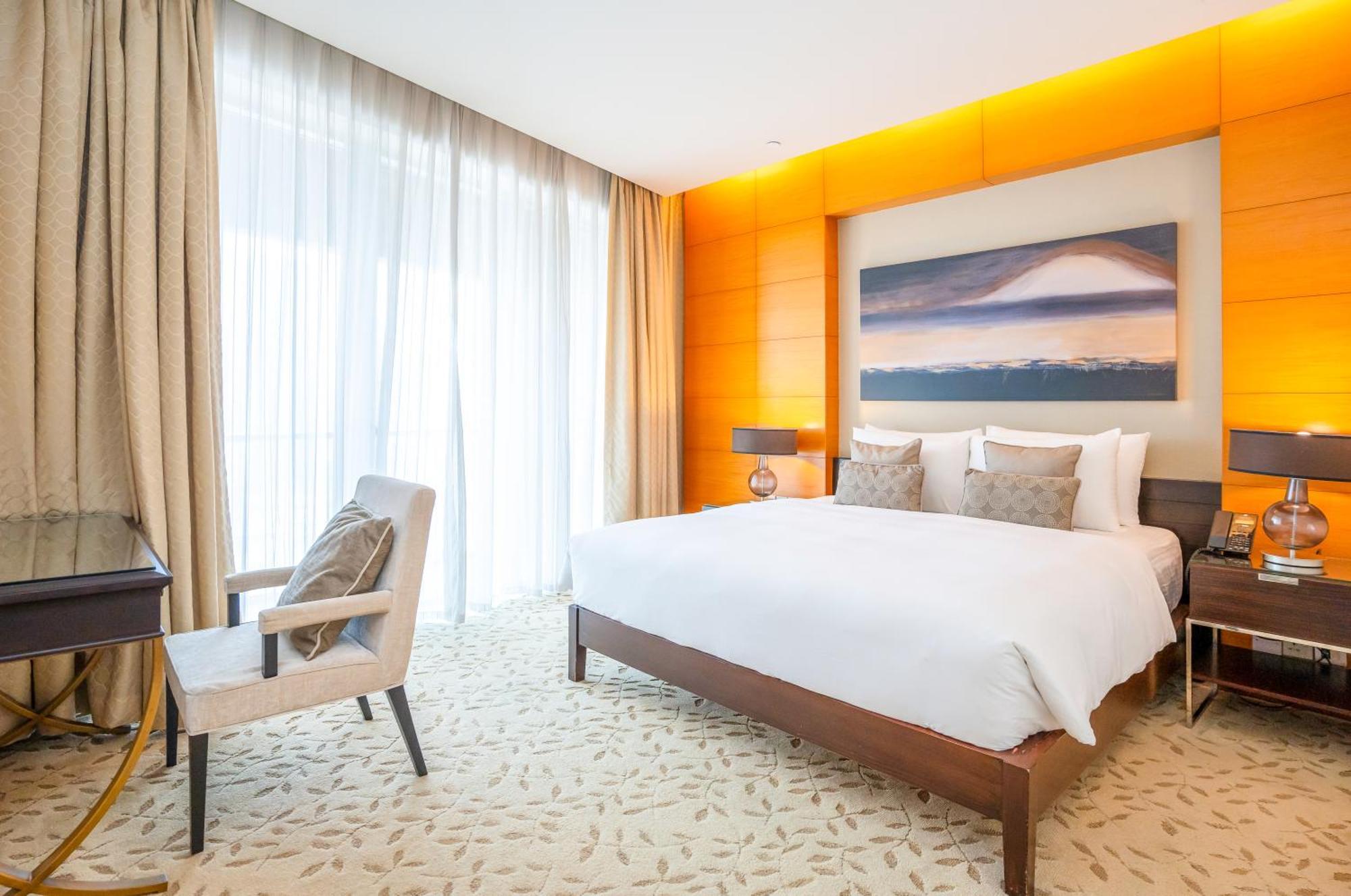 Homesgetaway - Amazing Location 1br At Mall Residences Apartment Dubai