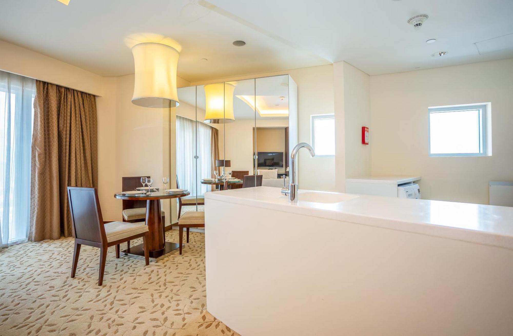 Apartment Homesgetaway - Amazing Location 1br At Mall Residences Dubai