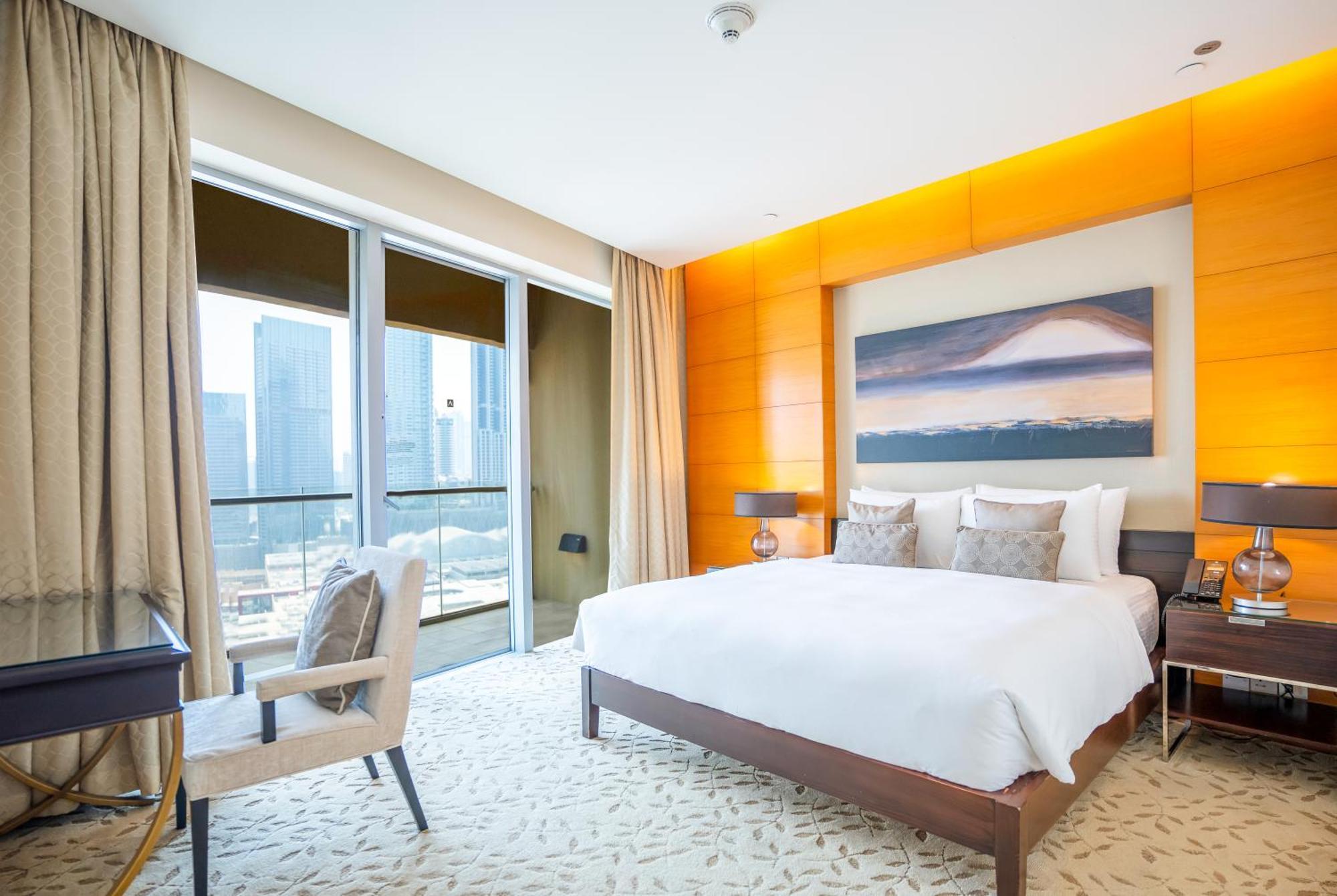 Homesgetaway - Amazing Location 1br At Mall Residences Apartment *