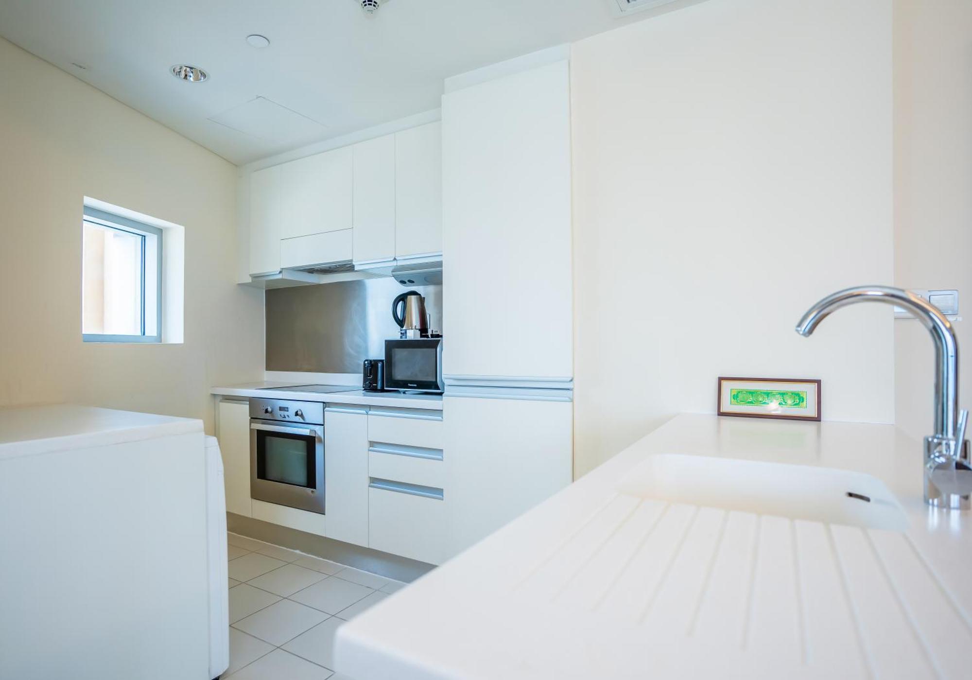 Apartment Homesgetaway - Amazing Location 1br At Mall Residences