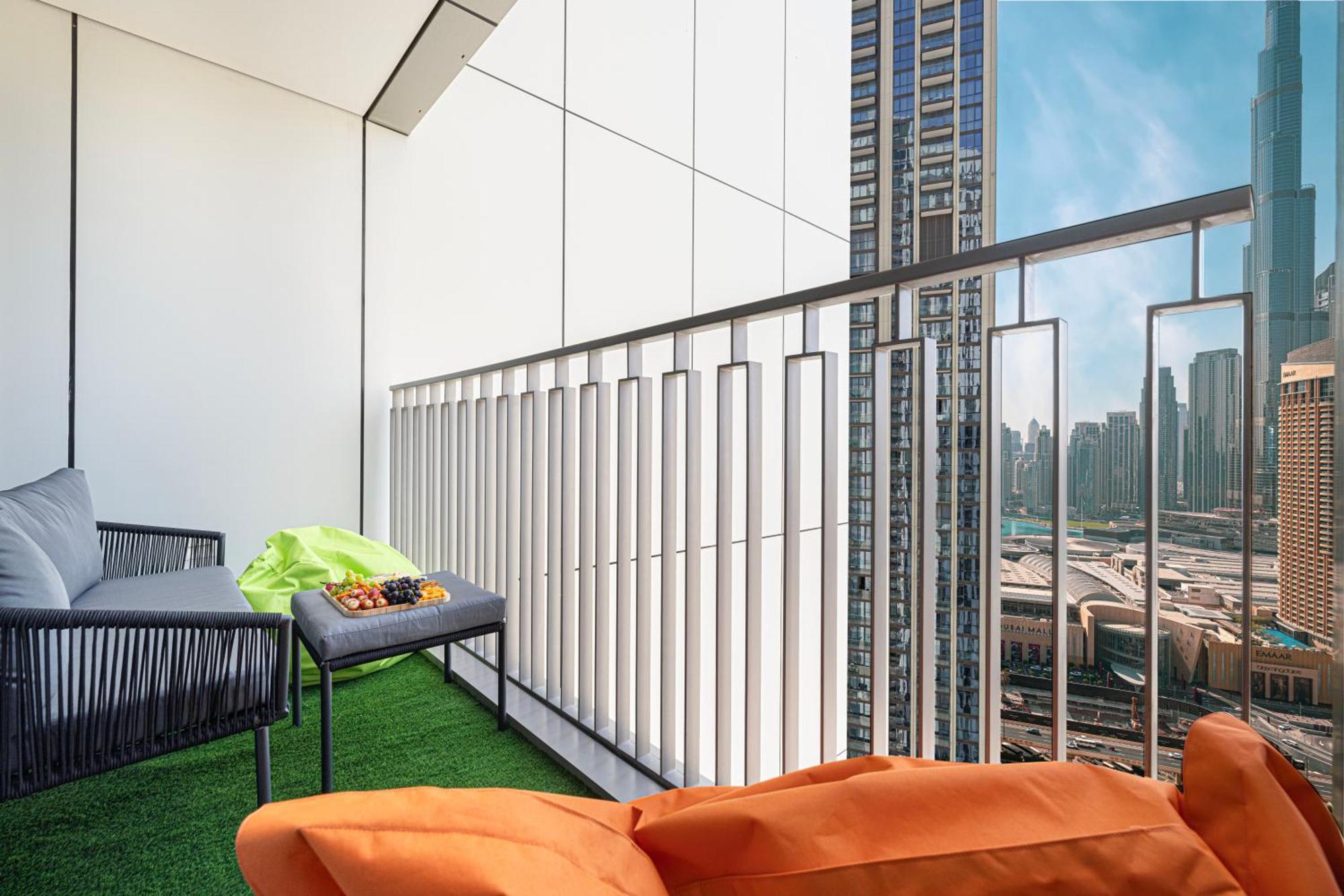 Full Burj View & Direct Access To Mall Apartament *