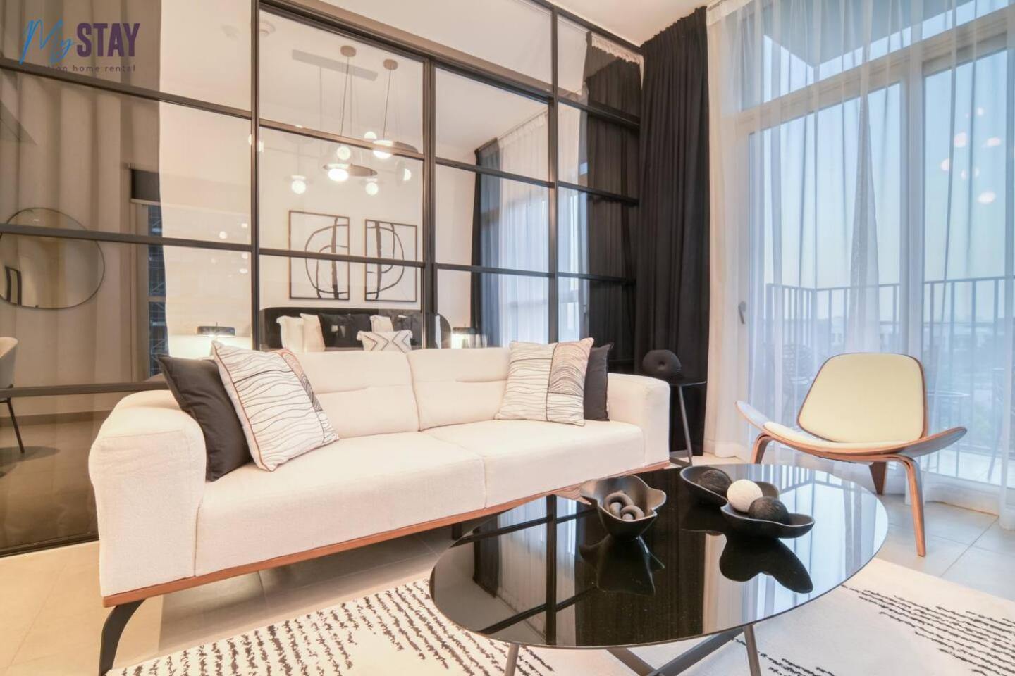 Urban 2 Bedroom Hills * Dubaï