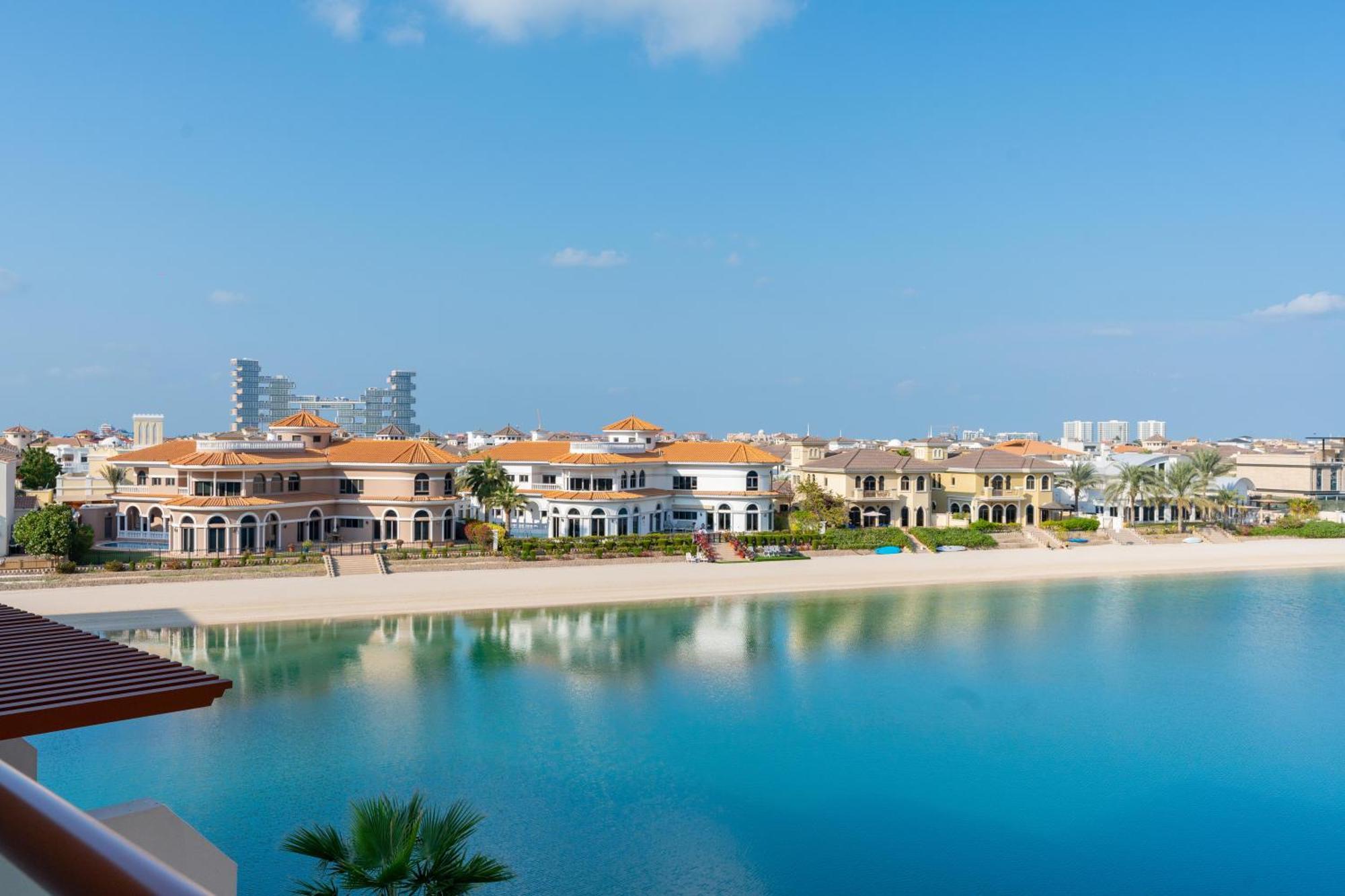 Deluxe Waterfront Unit In Heart Of Palm Jumeirah Dubaï