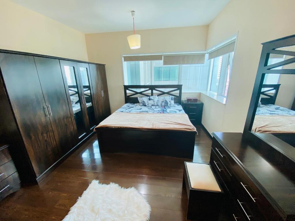 Privatunterkunft Amazing Couples Private Close To Mall Of Emirates Dubai