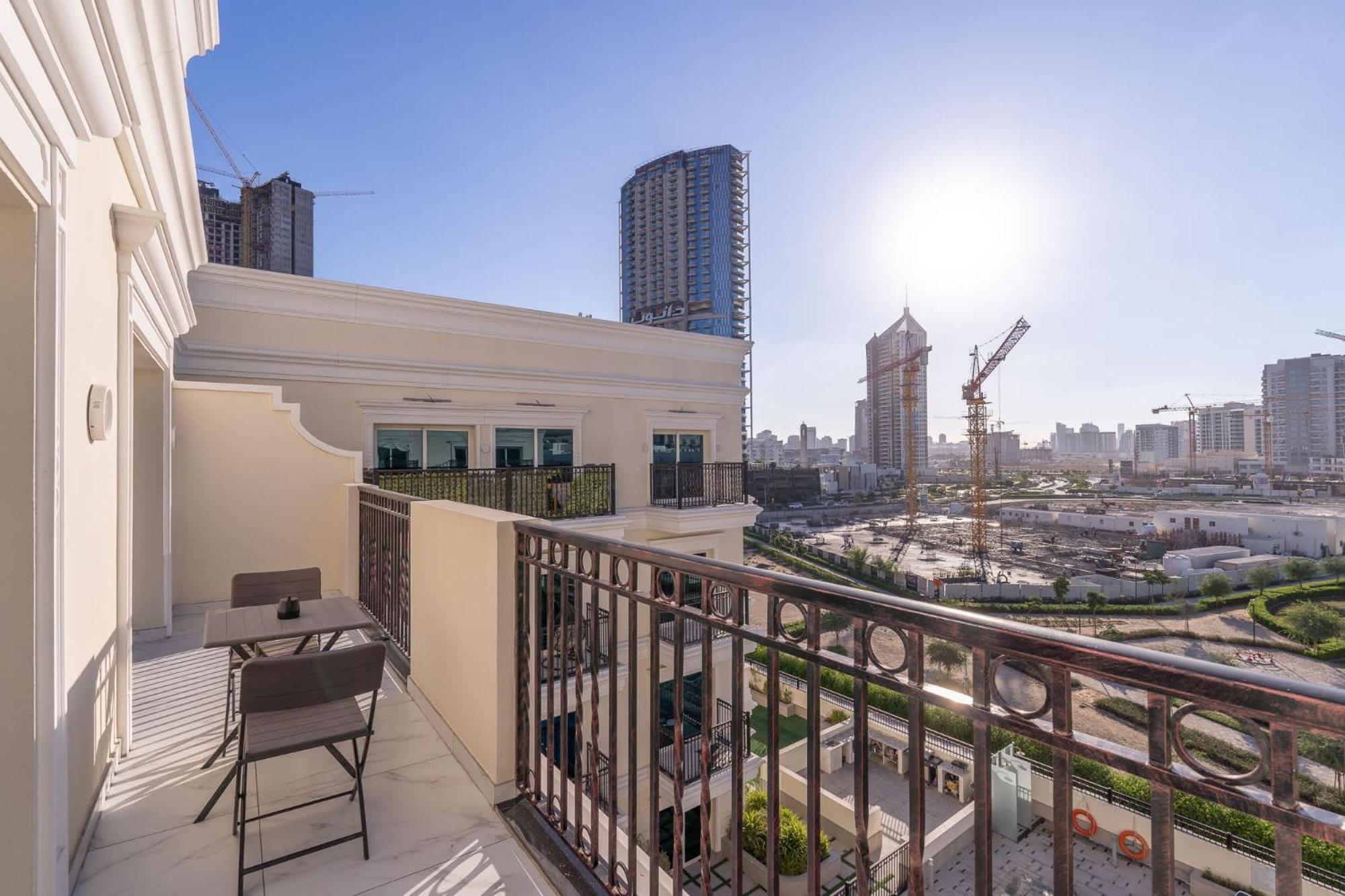 Relaxing 1-bedroom In Al Barshaa South * Dubaï