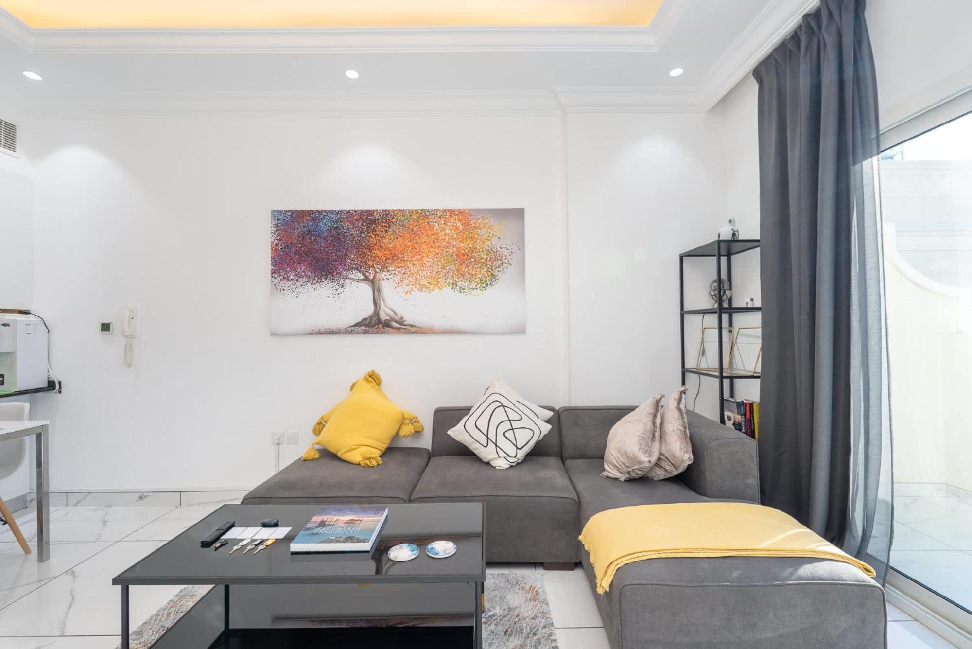 Relaxing 1-bedroom In Al Barshaa South *