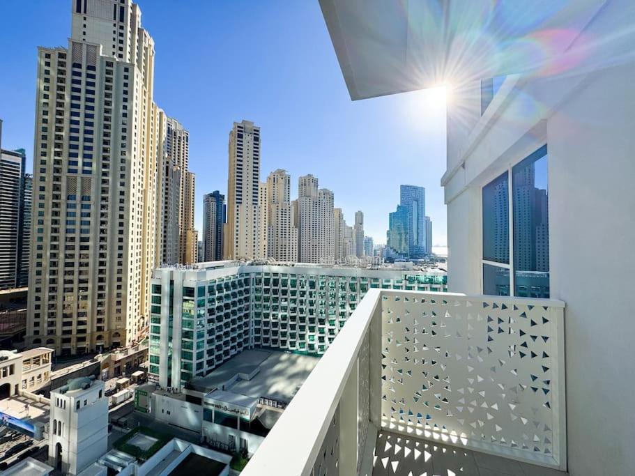 Aura Luxury - & Infinity Pool Appartement