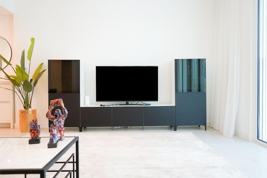 Appartement Aura Luxury - & Infinity Pool Dubai