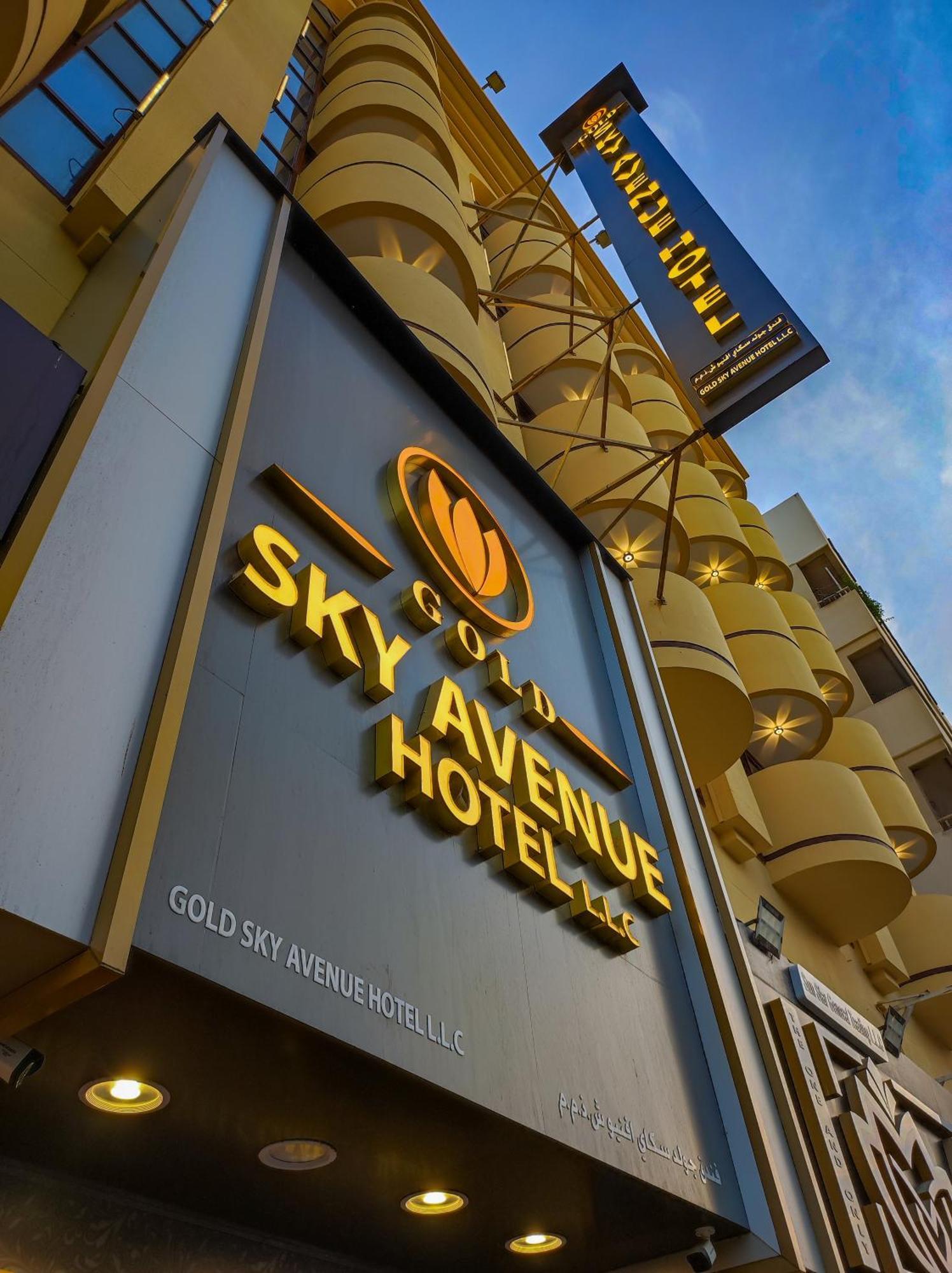 Gold Sky Avenue * Dubái