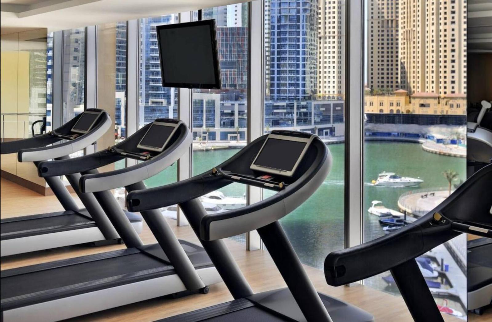 Address Marina - Luton * Dubaï