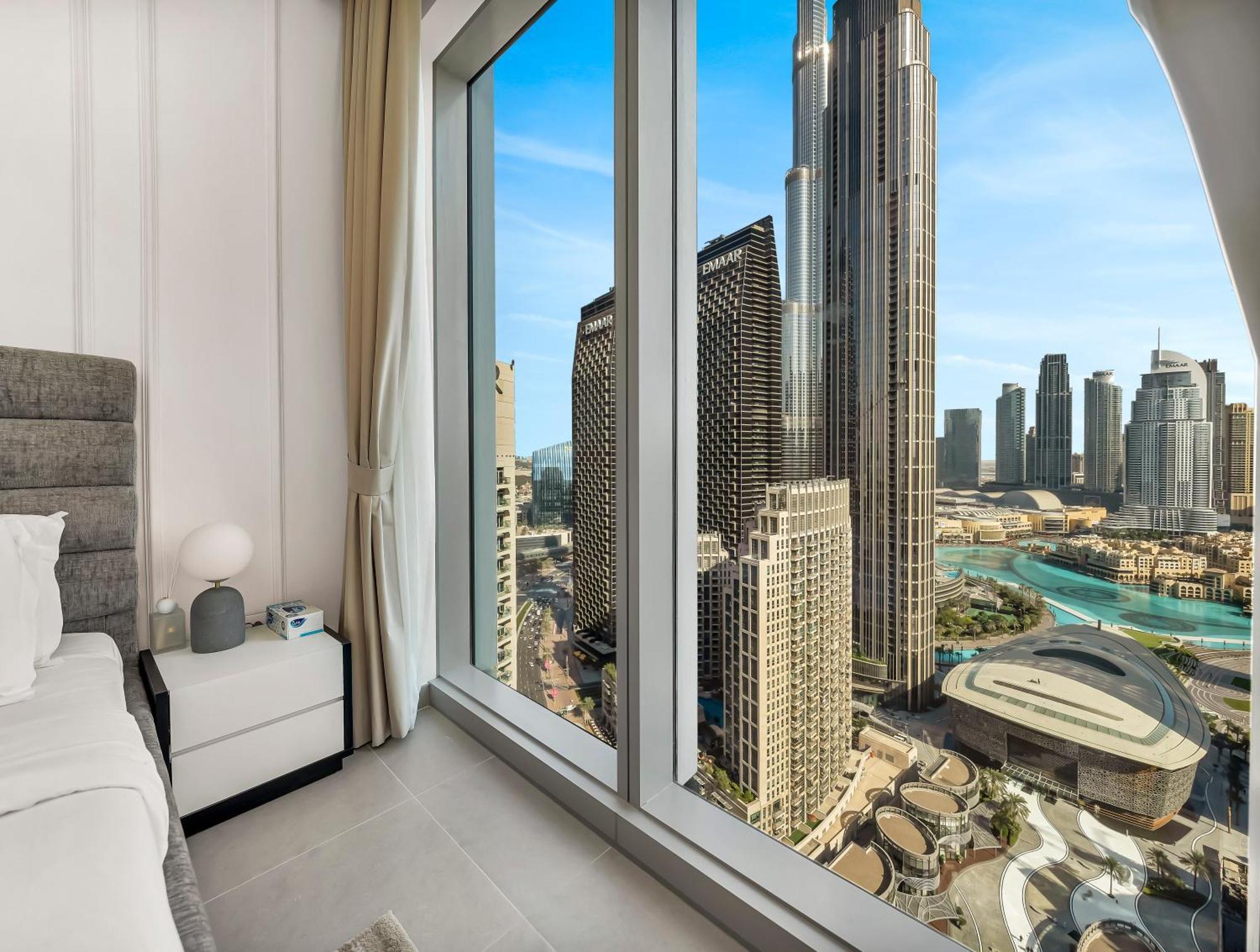 Apartament Burj Khalifa Bliss I 4 Bedroom I Burj Khalifa & Fountain Views I Free Gym, Pool, Parking, Wi-fi And Ps5 I By Skyline Serenity