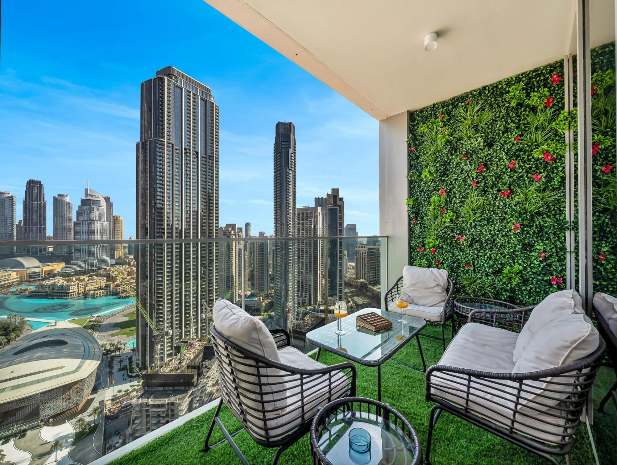 Apartament Burj Khalifa Bliss I 4 Bedroom I Burj Khalifa & Fountain Views I Free Gym, Pool, Parking, Wi-fi And Ps5 I By Skyline Serenity *